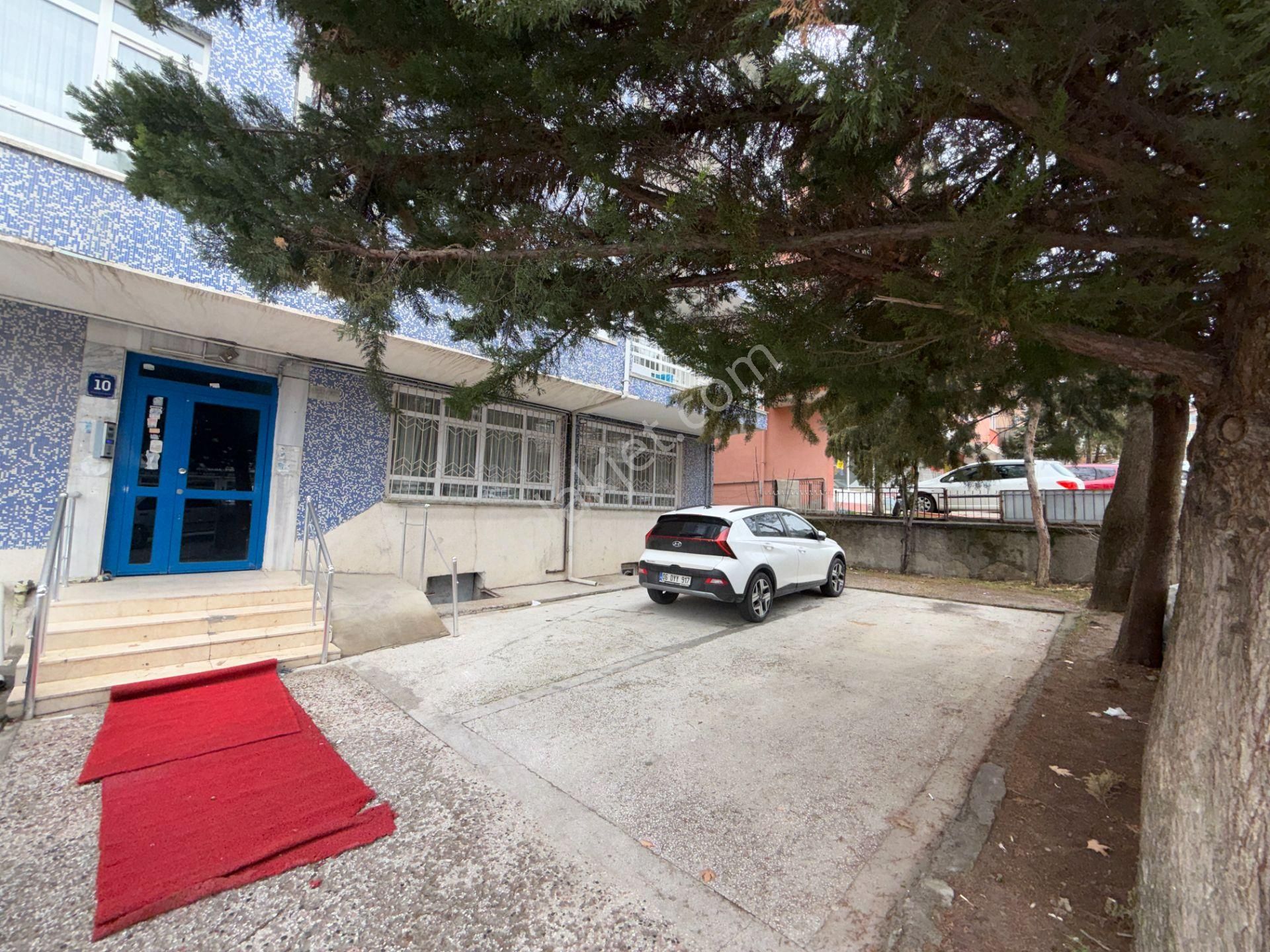 Gazino'da Giriş Katta 3+1 Daire, 75m², Ön Cephe - Görsel 28