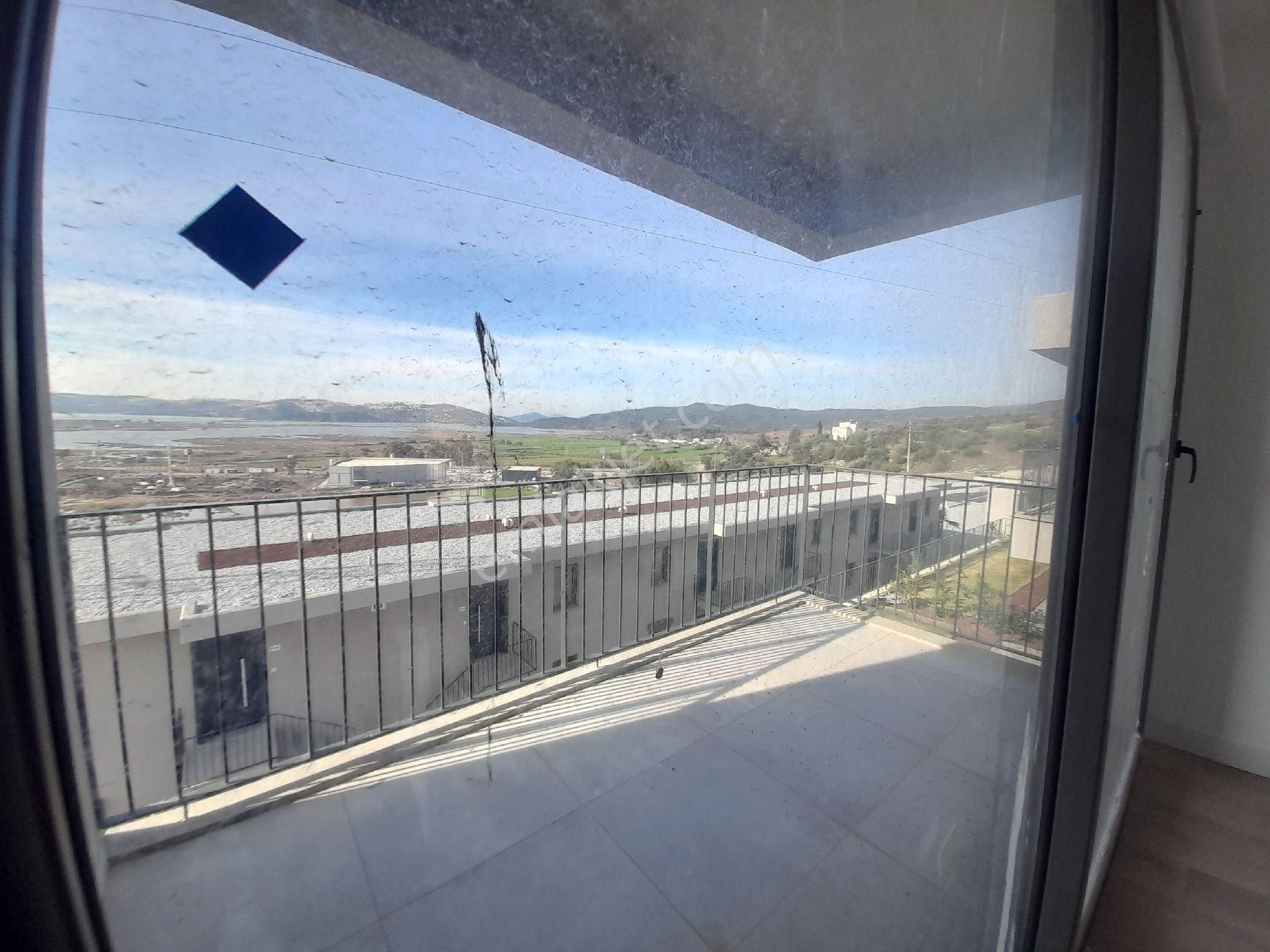 Muğla Milas Dörttepe Göl Manzarali 1+1 Satılık Daire - Görsel 5