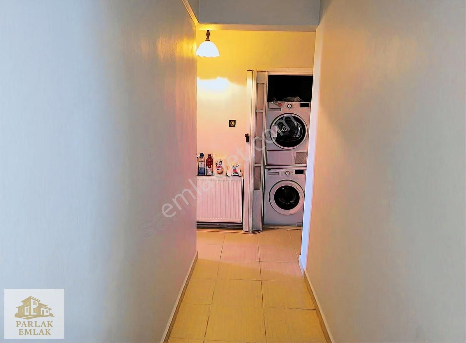 Parlak'tan Ahmediyede Geniş 2+1 Satılık Ara Kat Daire!! - Görsel 6