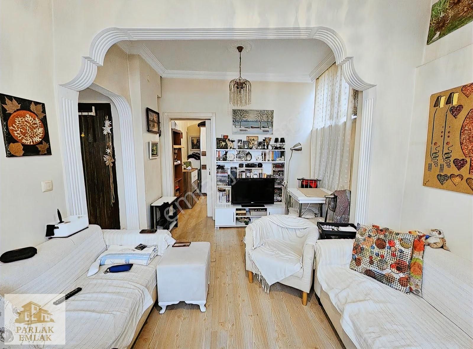 Parlak'tan Üsküdar Sultantepede 2+1 Bahçeli Giriş Kat - Görsel 8