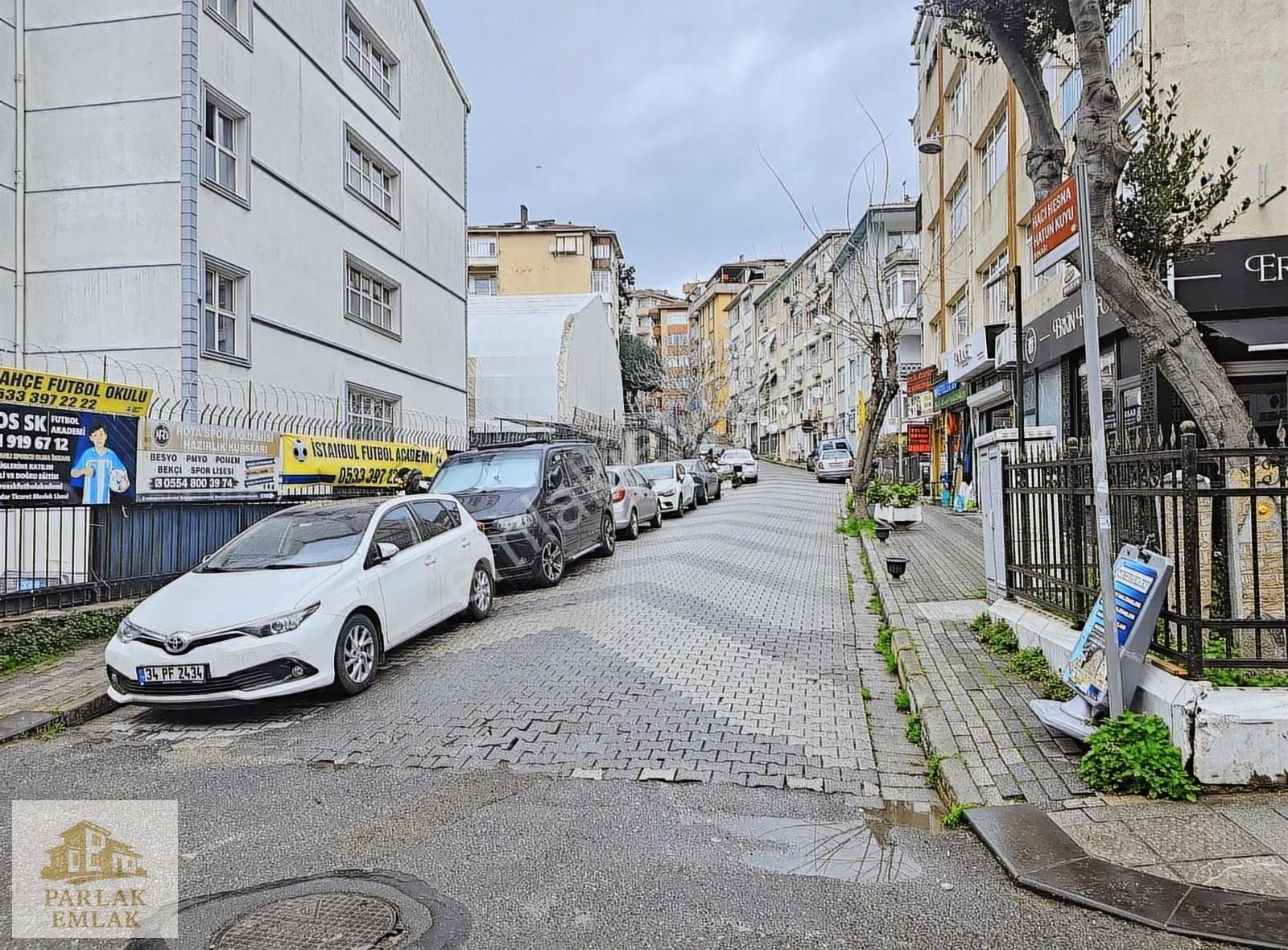 Parlak'tan Üsküdar Sultantepede 2+1 Bahçeli Giriş Kat - Görsel 24