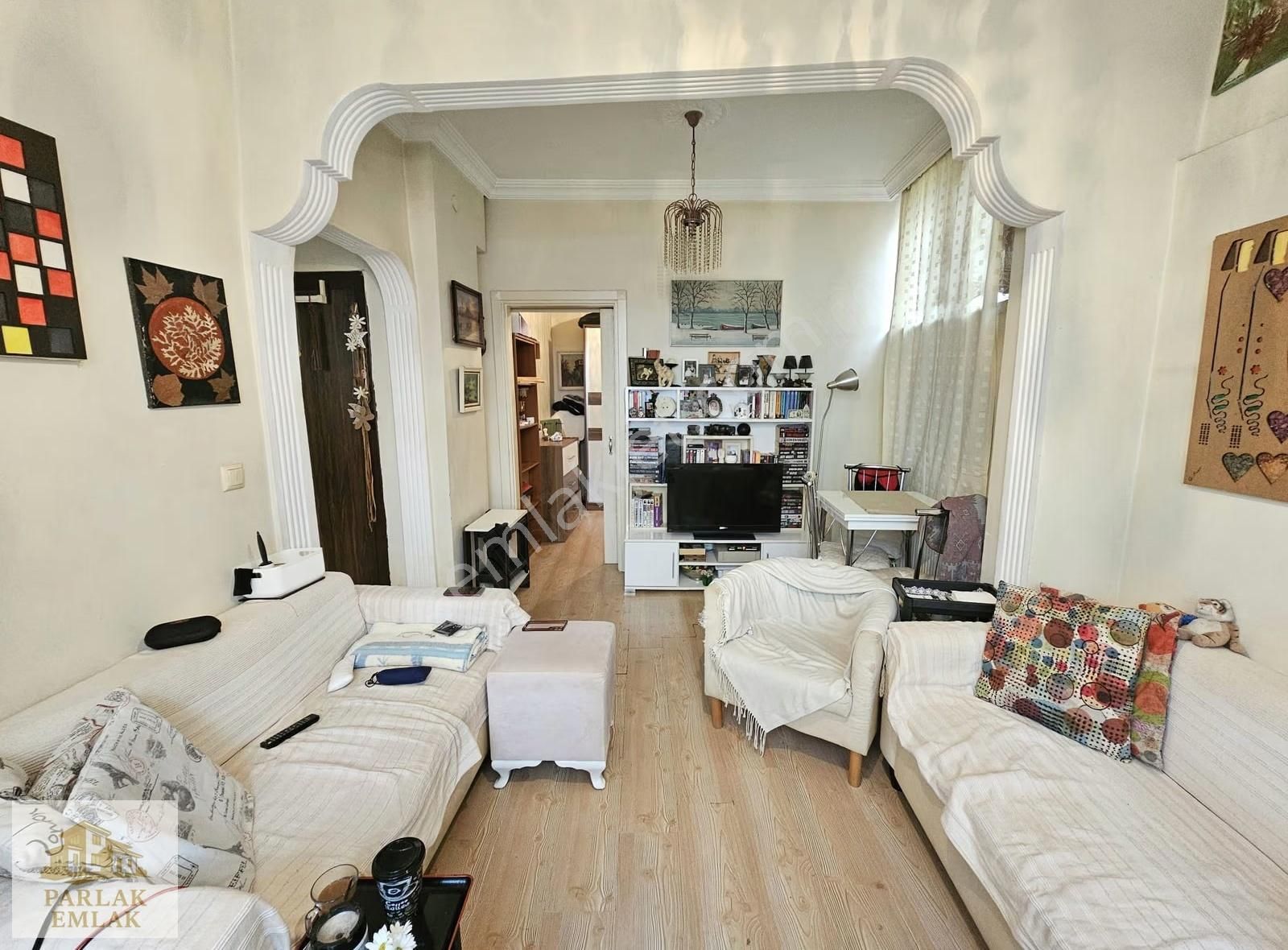 Parlak'tan Üsküdar Sultantepede 2+1 Bahçeli Giriş Kat
