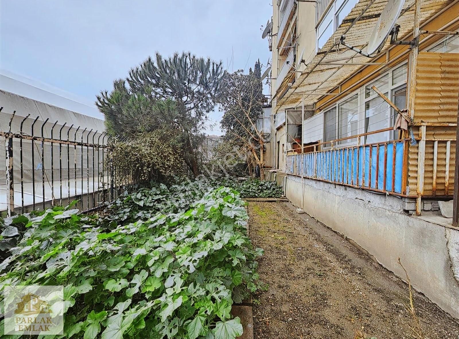 Parlak'tan Üsküdar Sultantepede 2+1 Bahçeli Giriş Kat - Görsel 17
