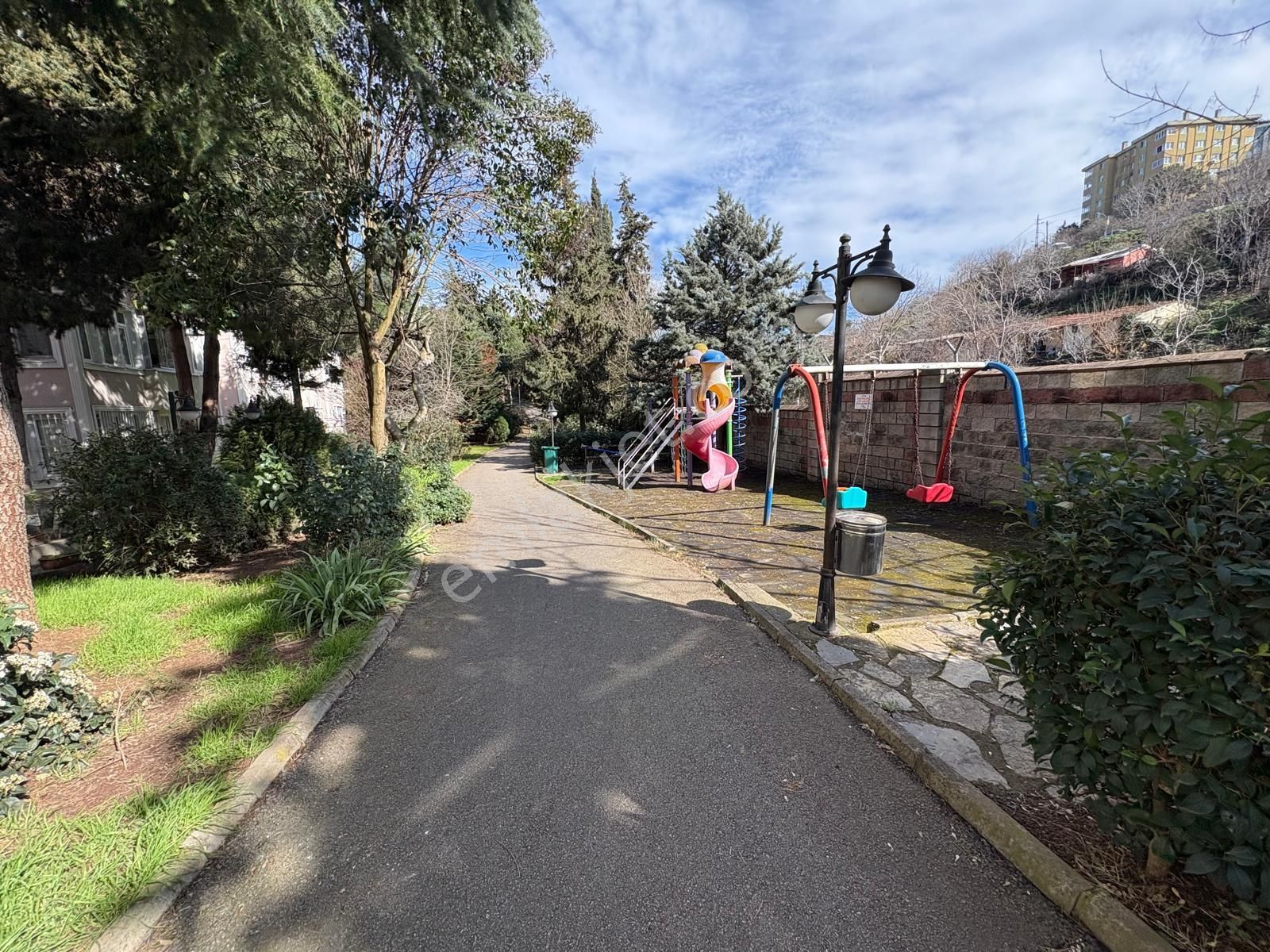 Çengelköy Ata 2 Sitesi 'nde Bahçe Kullanımlı Kiralık 2+1 Daire - Görsel 26