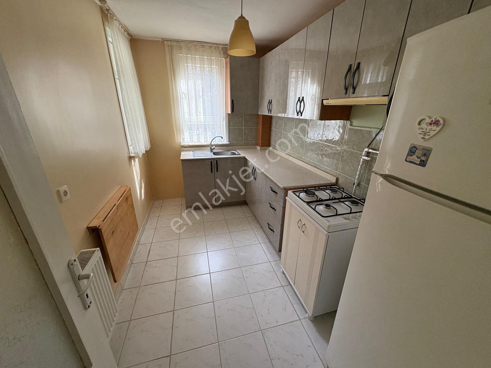 Çengelköy Ata 2 Sitesi 'nde Bahçe Kullanımlı Kiralık 2+1 Daire - Görsel 11