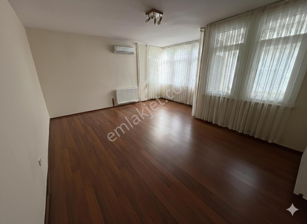 Çengelköy Ata 2 Sitesi 'nde Bahçe Kullanımlı Kiralık 2+1 Daire - Görsel 6