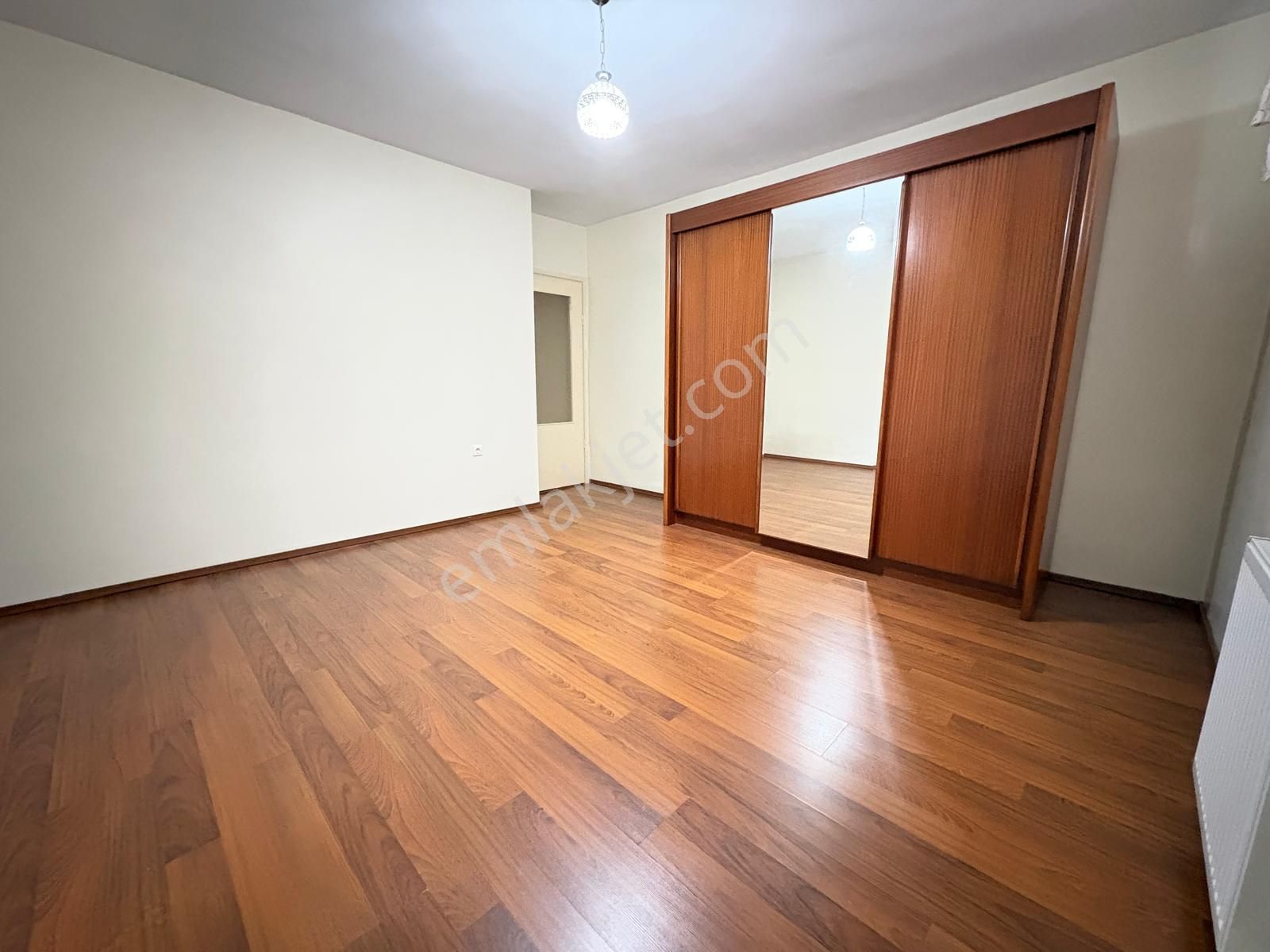 Çengelköy Ata 2 Sitesi 'nde Bahçe Kullanımlı Kiralık 2+1 Daire - Görsel 13