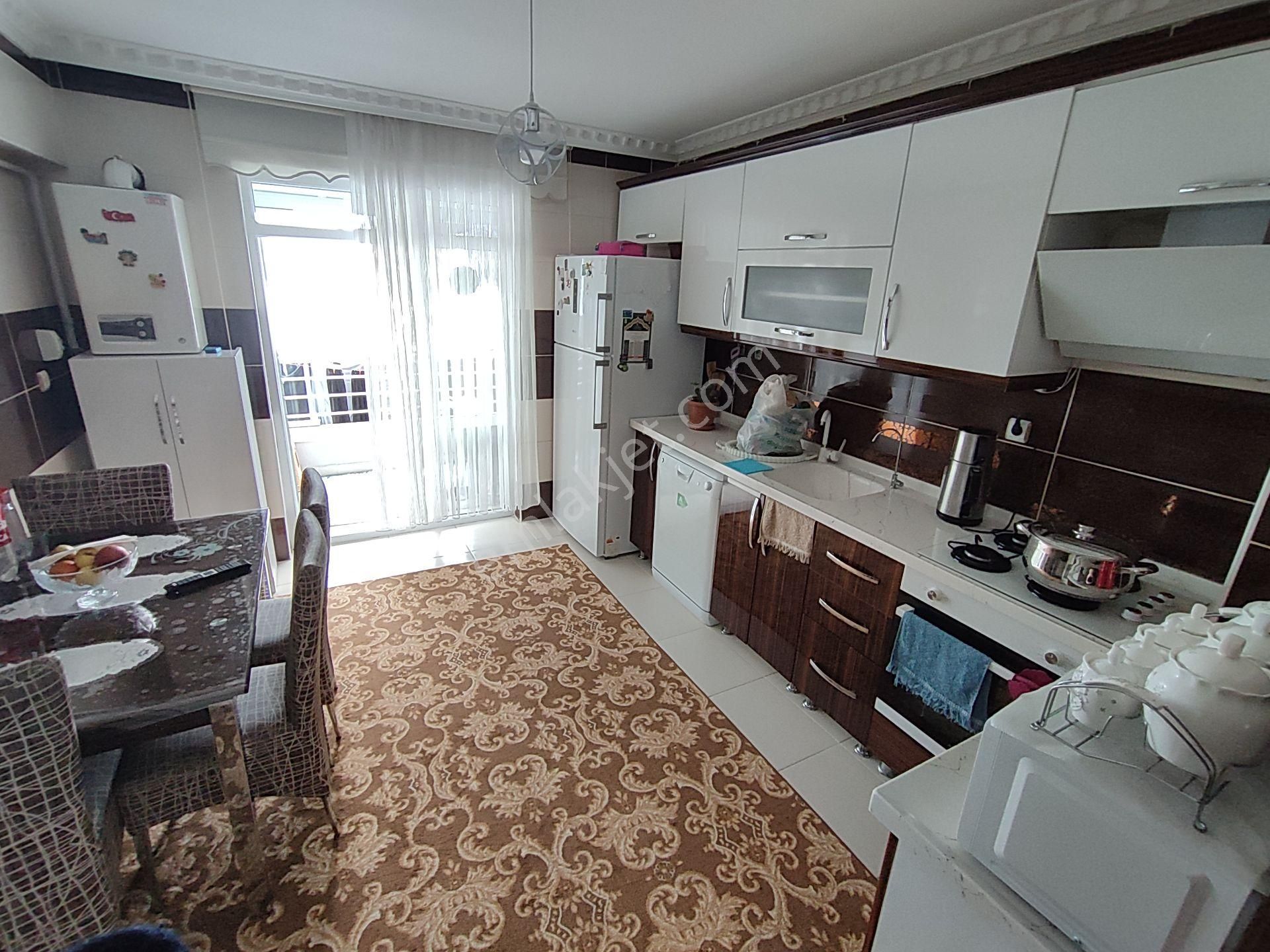 Erdinç Cadde Üzeri 3+1 Orta Katta Asansörlü Geniş Daire Tuğrul Emlak'tan - Görsel 4