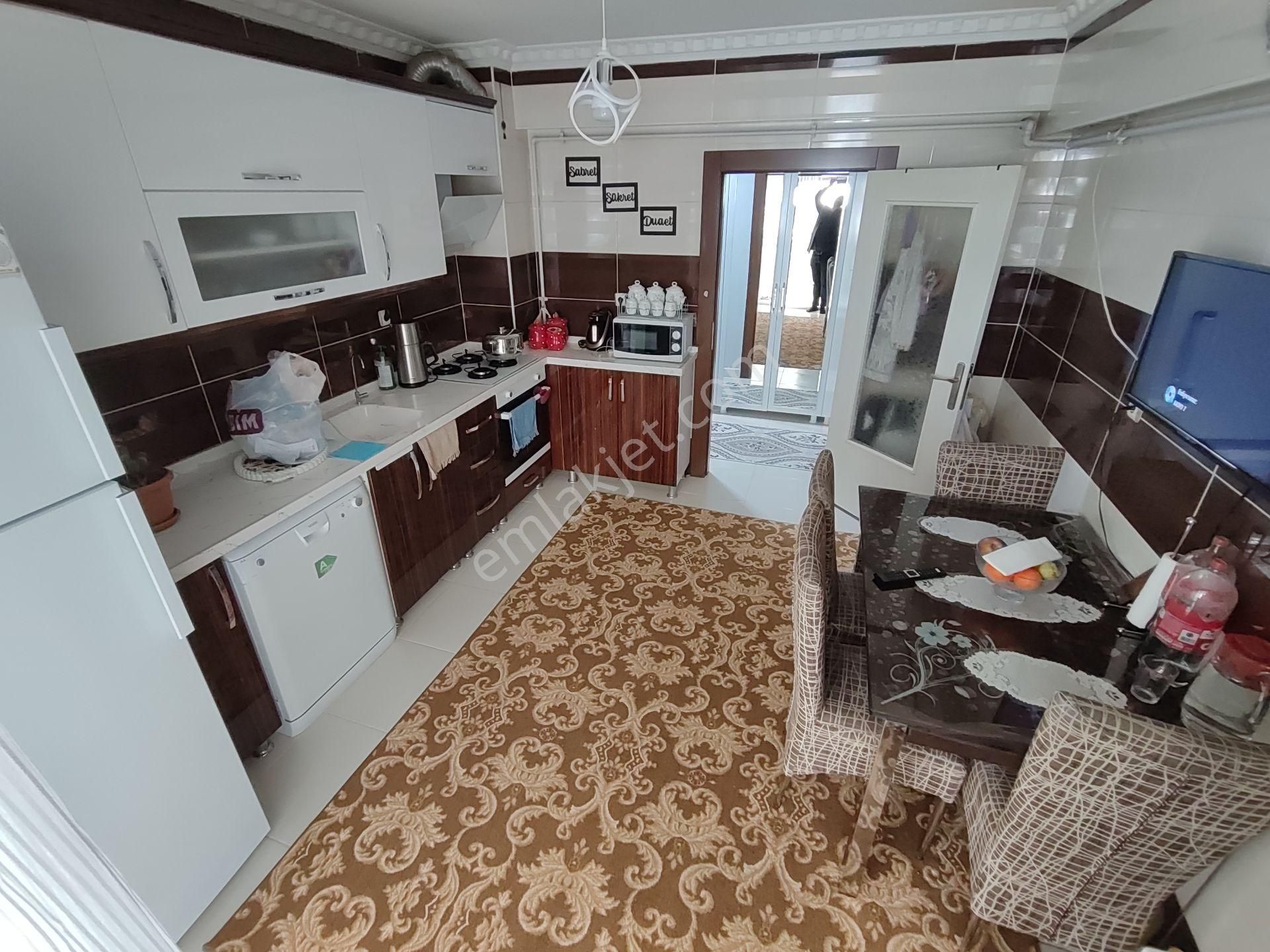 Erdinç Cadde Üzeri 3+1 Orta Katta Asansörlü Geniş Daire Tuğrul Emlak'tan - Görsel 6