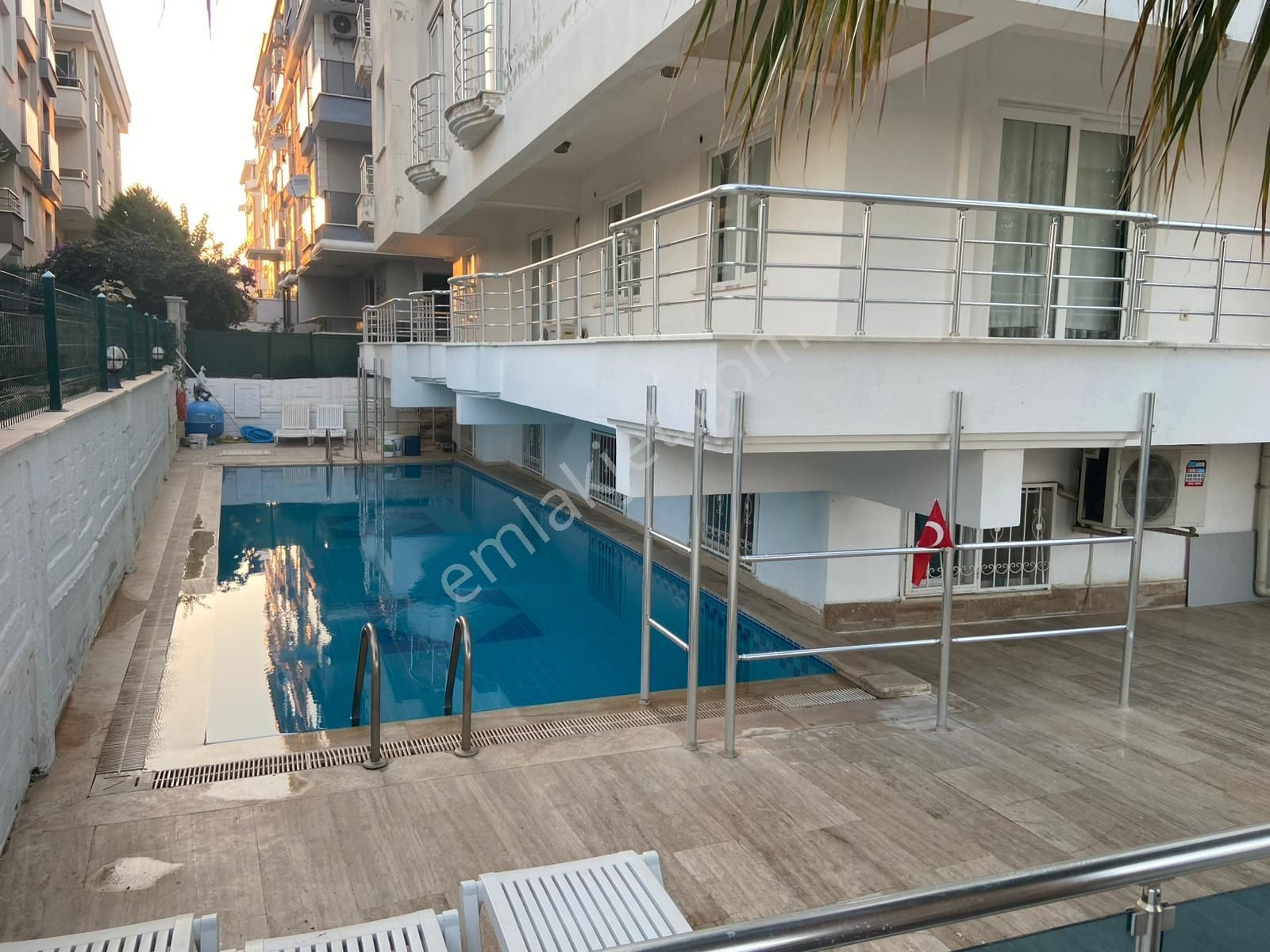 🏡 Didim Efeler Mahallesi’nde Havuzlu Site İçerisinde Geniş 2+1 Daire-119