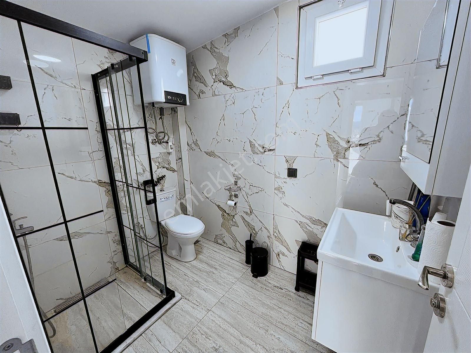 Bodrum Merkezde Yıllık Kiralık Eşyasız 2+1 Daire - Görsel 16