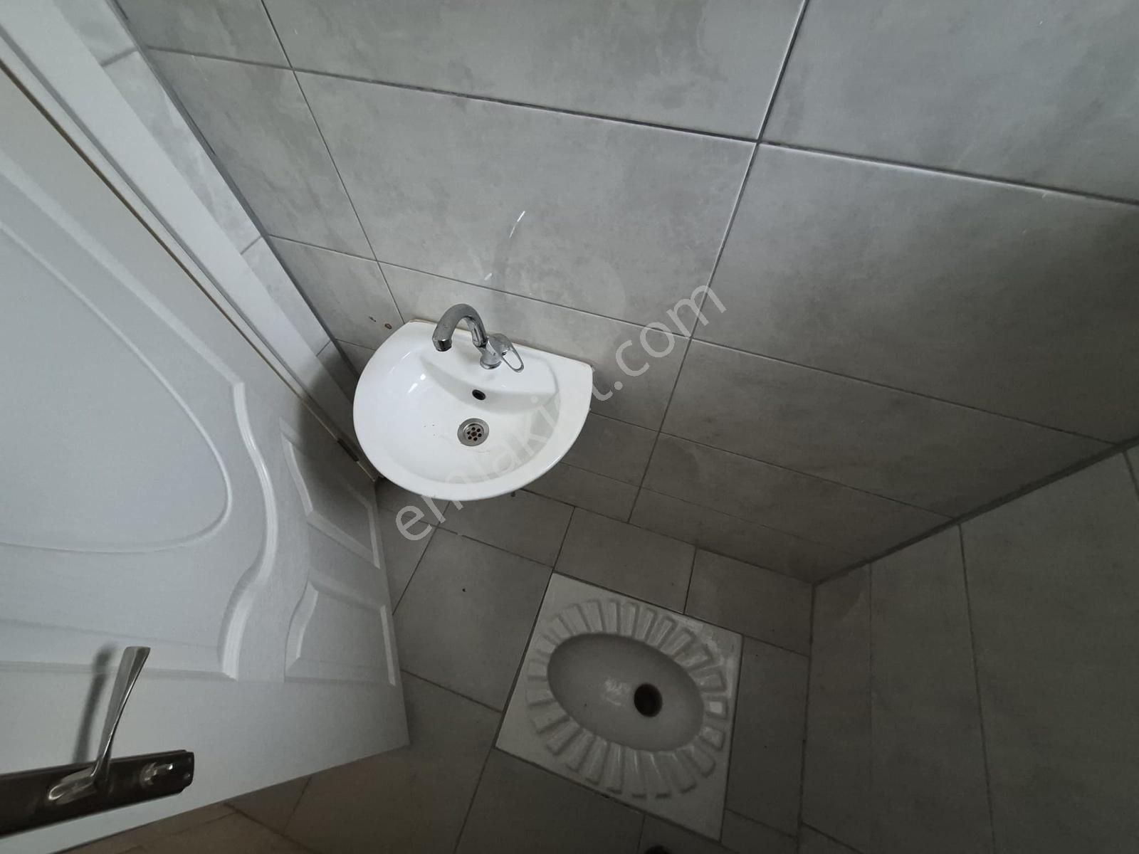 Demir Gayrimenkul'den Kiralık 2+1 Çarşı Merkezine Yakın Daire - Görsel 7