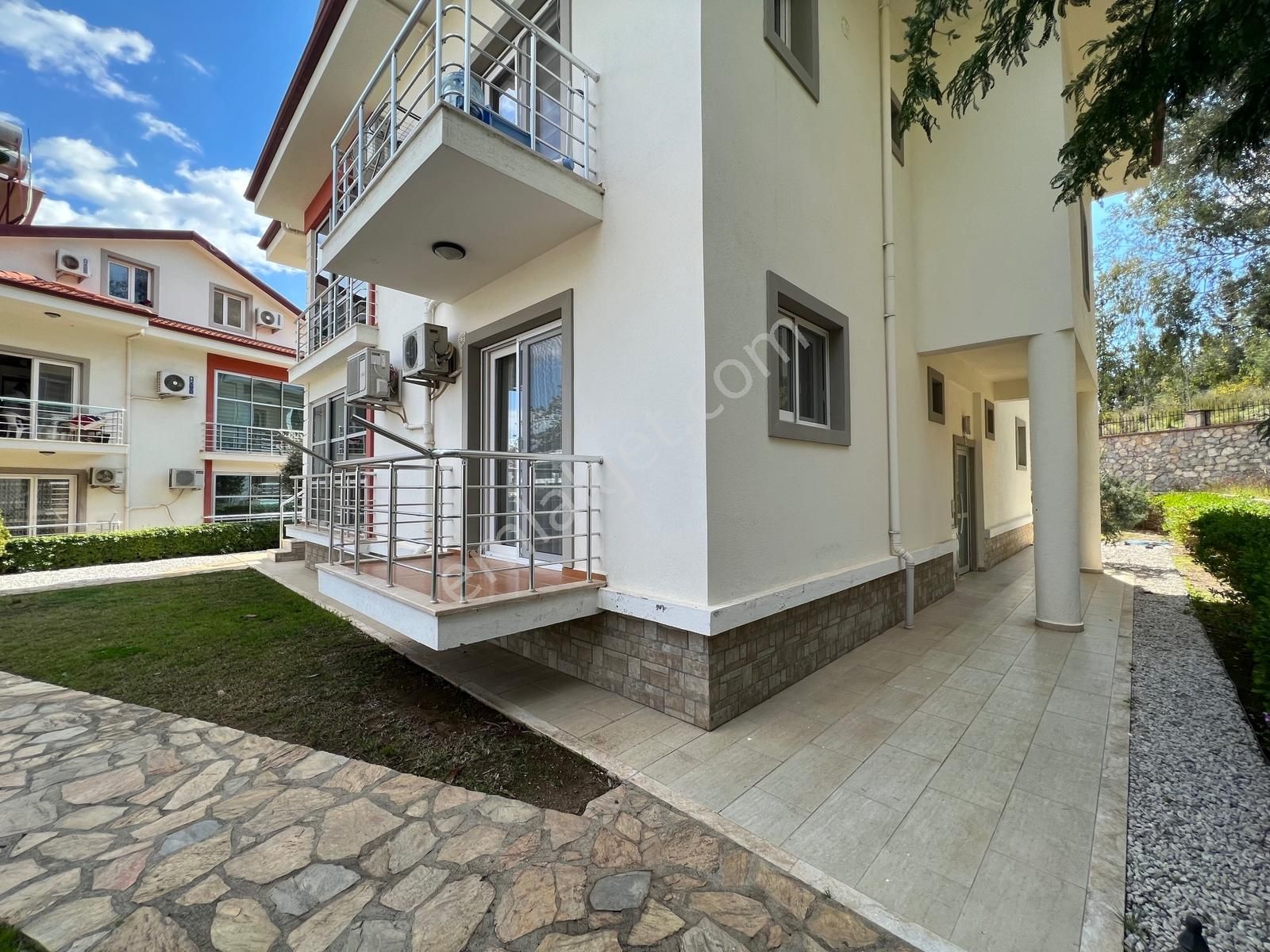 Foça Mahallesi Sahile 1200m | Site İçinde 2+1 Bahçe Katı - Görsel 33