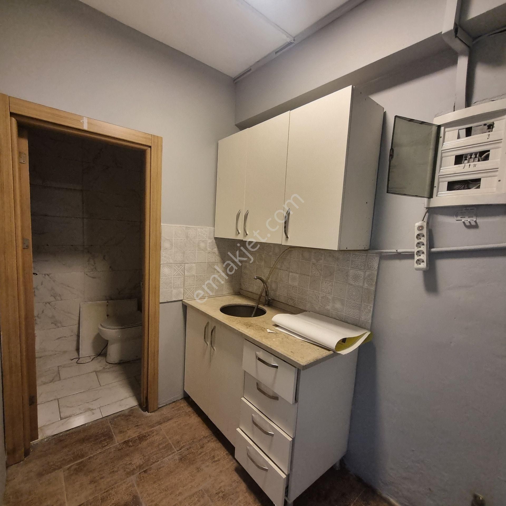 E-5 Üzeri Beyaz Center’da Kiralık Dükkan | 40 M² | - Görsel 15