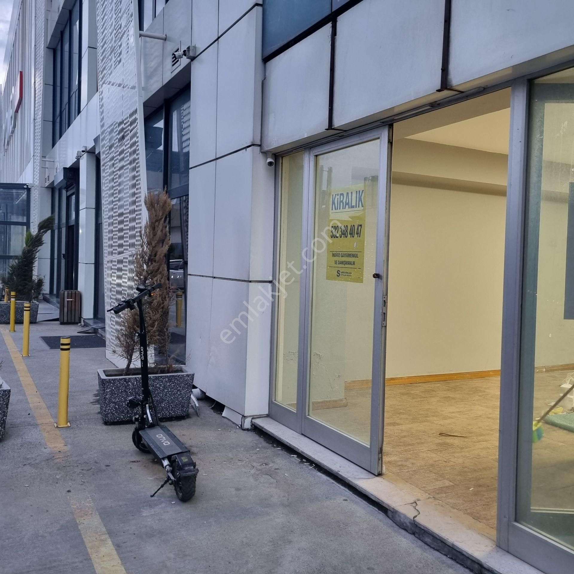 E-5 Üzeri Beyaz Center’da Kiralık Dükkan | 40 M² | - Görsel 4