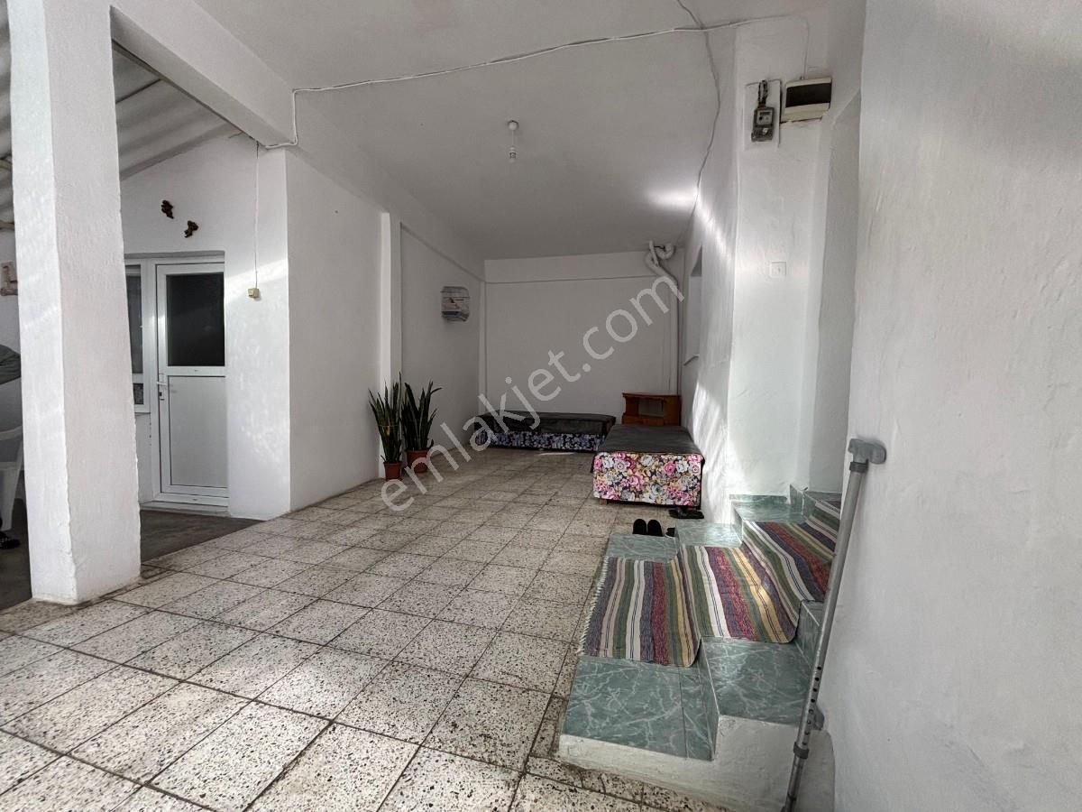 İzmir Selçuk Köşe Konumlu Satılık 2 Katlı Bahçeli Ev - Görsel 18
