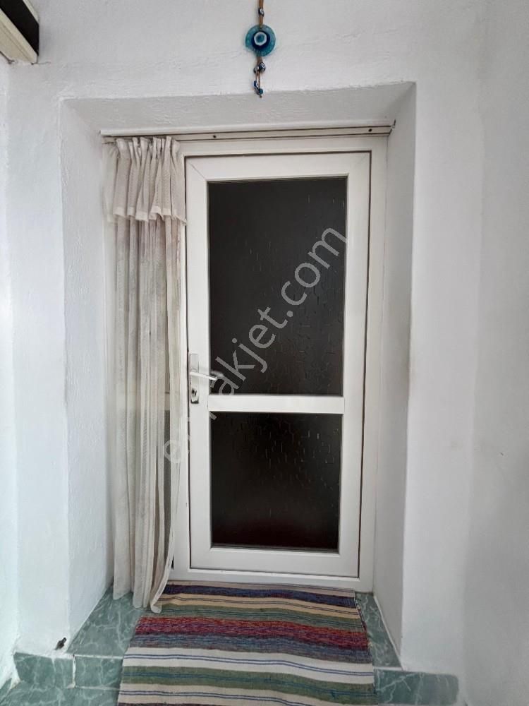 İzmir Selçuk Köşe Konumlu Satılık 2 Katlı Bahçeli Ev - Görsel 16