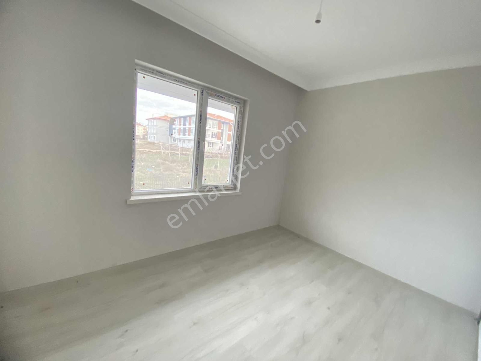 Esenboğa Mahallesinde Yola Yakın Oturuma Hazır Satılık Daire - Görsel 14