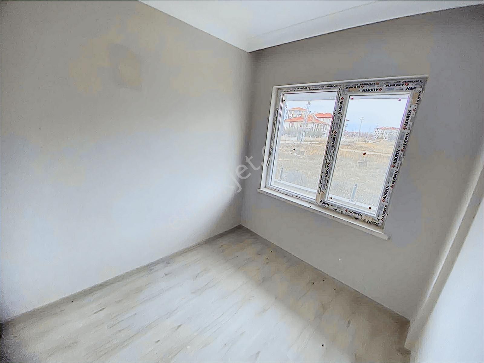 Esenboğa Mahallesinde Yola Yakın Oturuma Hazır Satılık Daire - Görsel 13