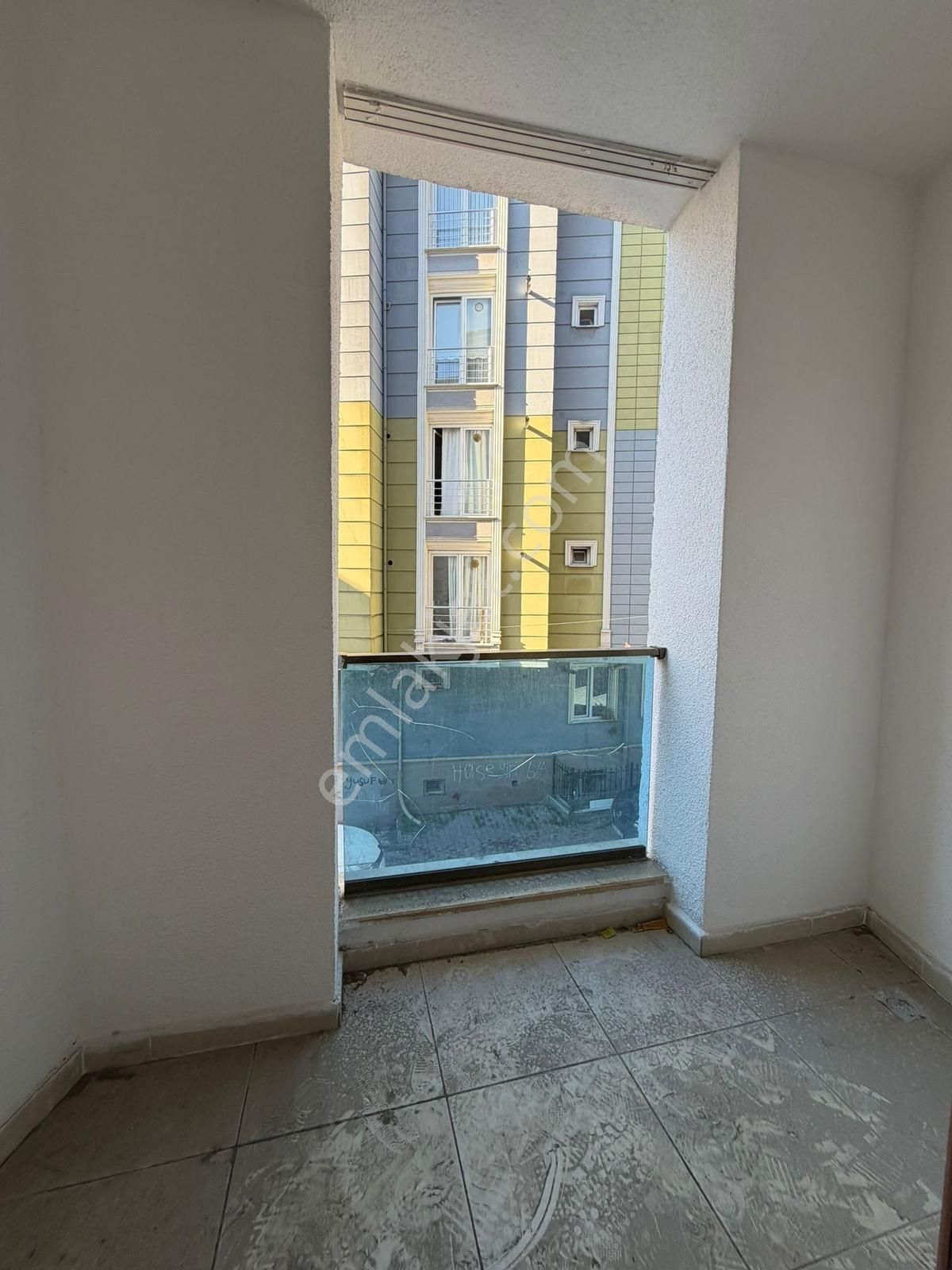 Merkezi Lokasyonda Caddeye Yakın 2+1 Arakat Daire - Görsel 4