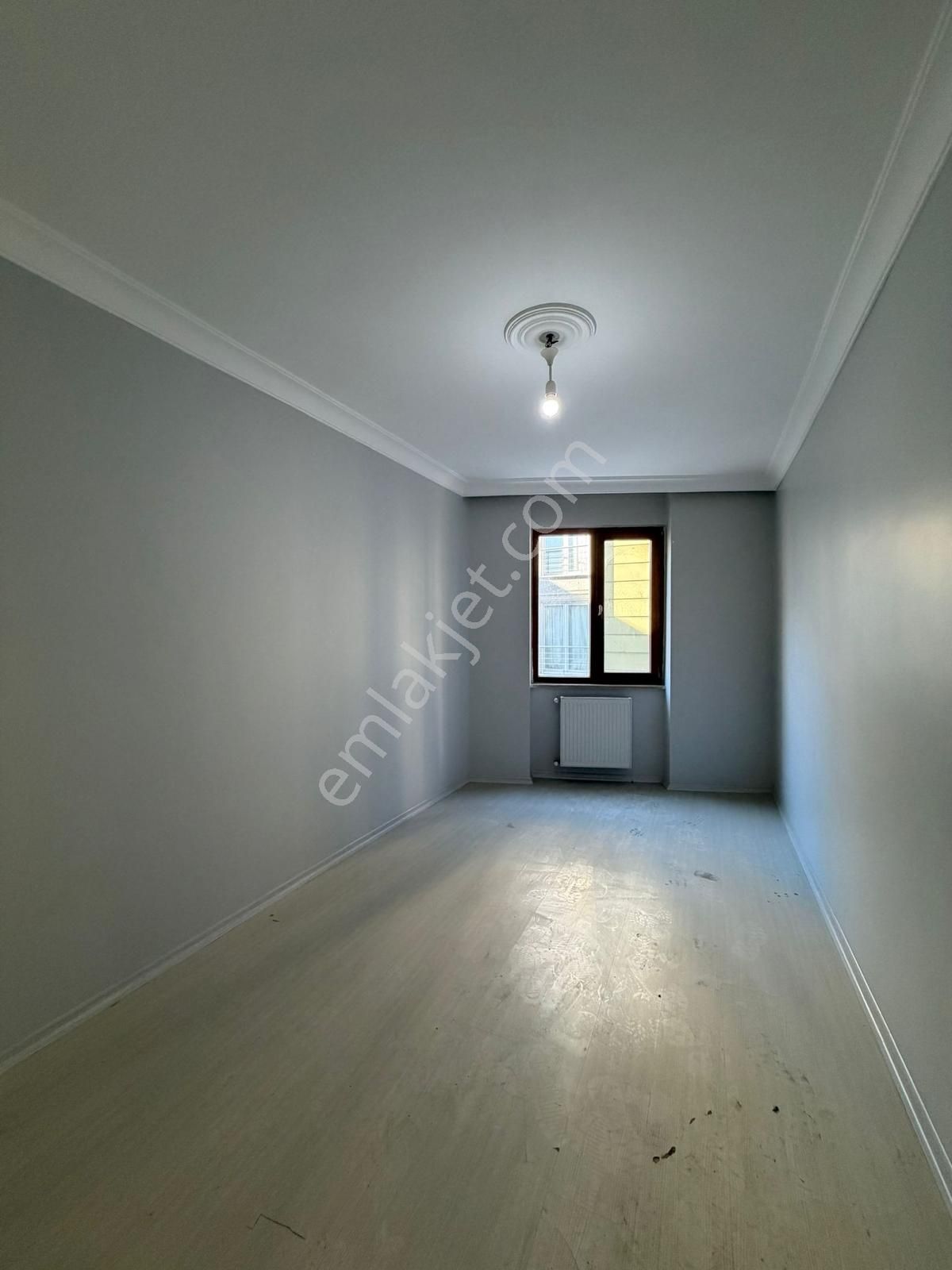 Merkezi Lokasyonda Caddeye Yakın 2+1 Arakat Daire - Görsel 7