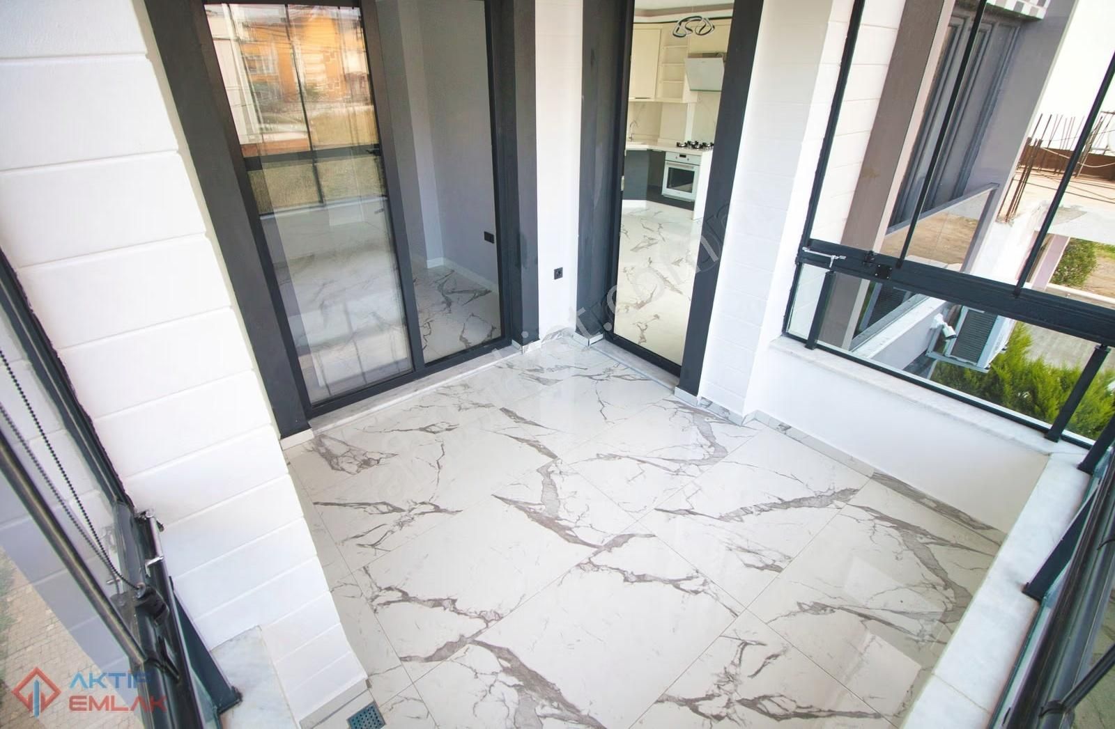 ▓aktif'ten Akçay Merkezde Geniş Cam Balkonlu Ön Cephe 1+1 Daire - Görsel 7