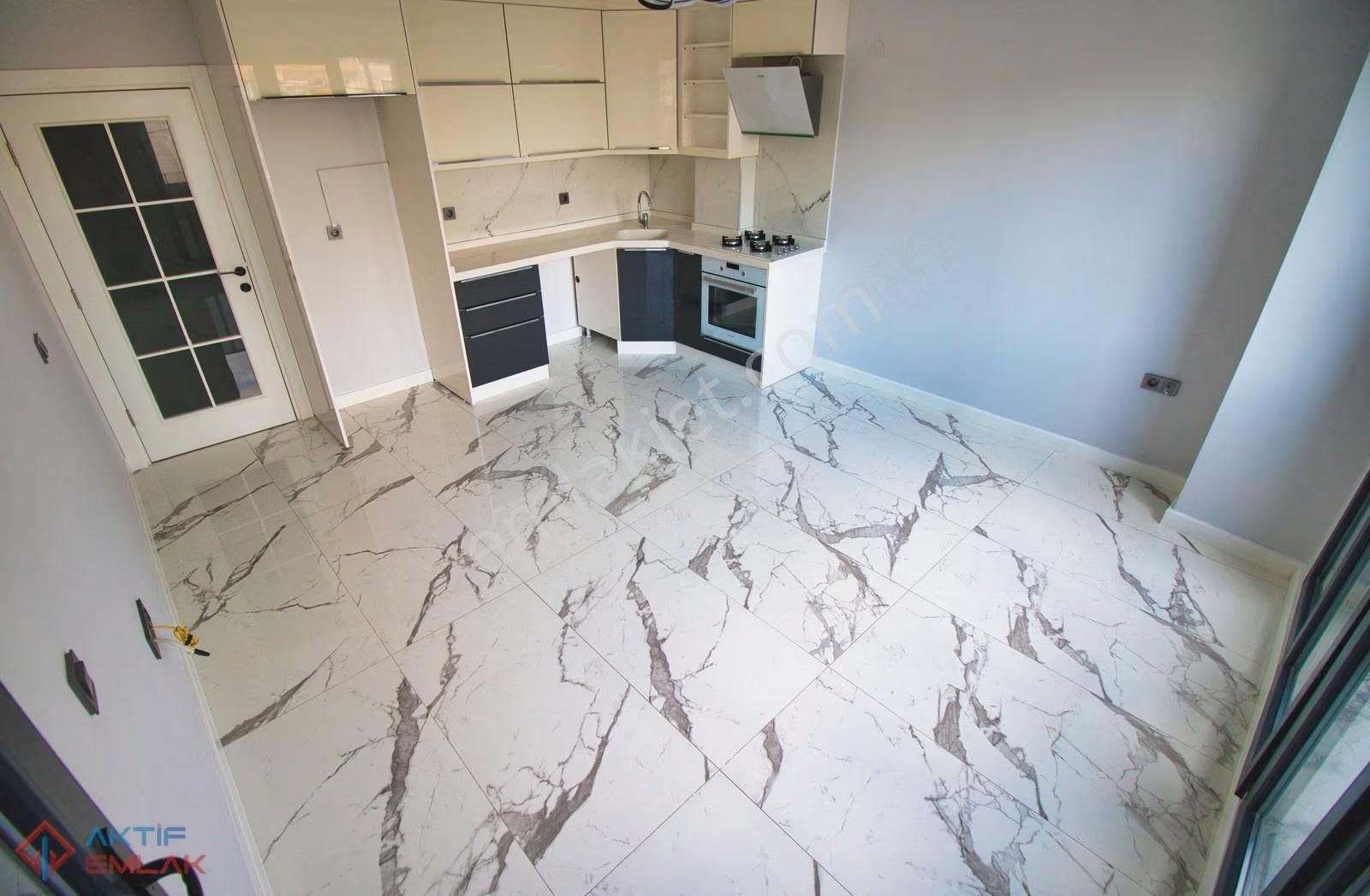 ▓aktif'ten Akçay Merkezde Geniş Cam Balkonlu Ön Cephe 1+1 Daire - Görsel 9