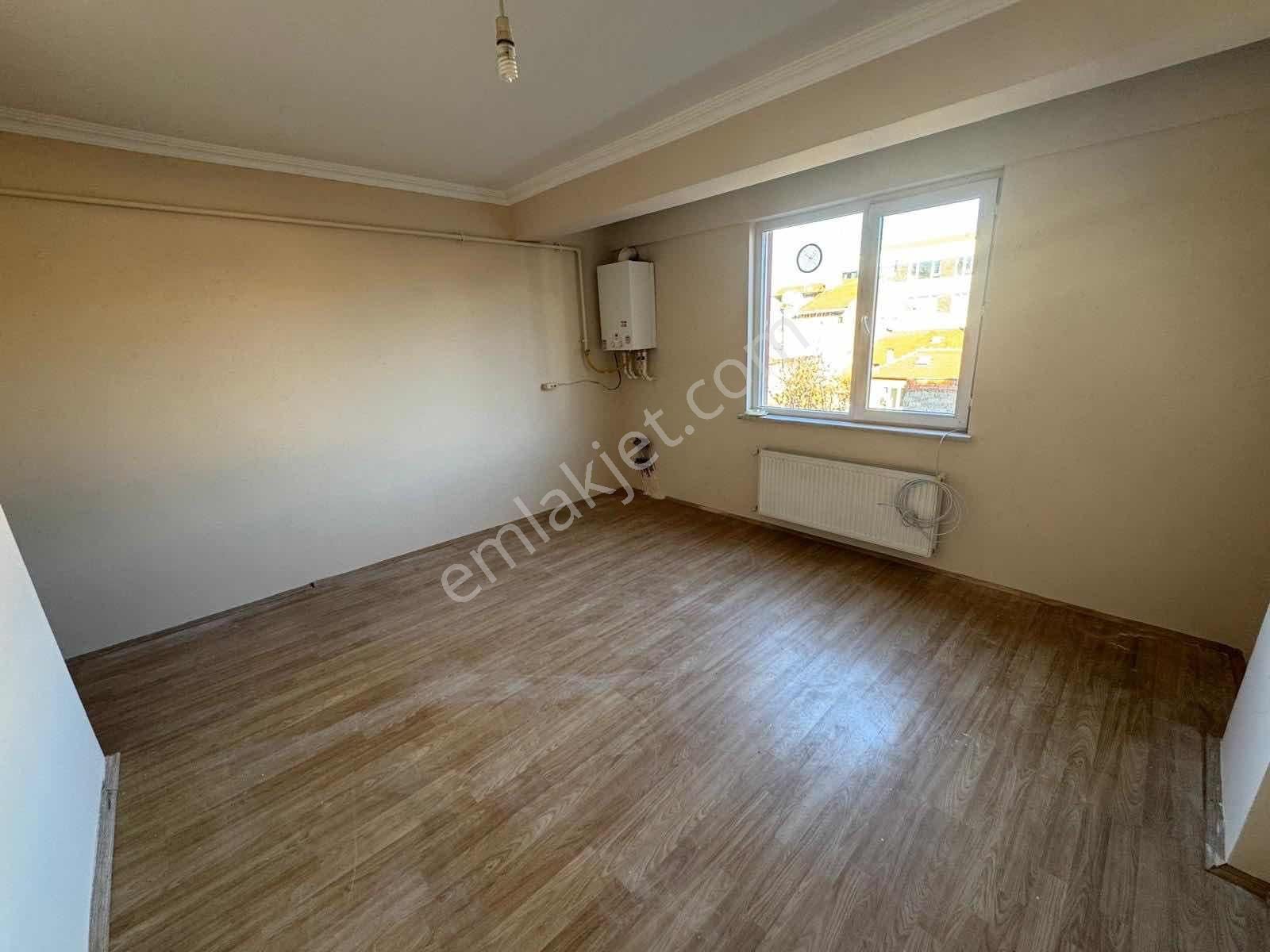 Sütlüce Mah. Eğitimciler Cad. Yanı Arakat Kiralık 1+1 Daire - Görsel 8
