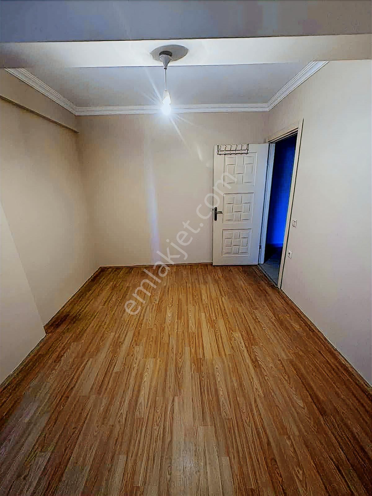 Sütlüce Mah. Eğitimciler Cad. Yanı Arakat Kiralık 1+1 Daire - Görsel 12