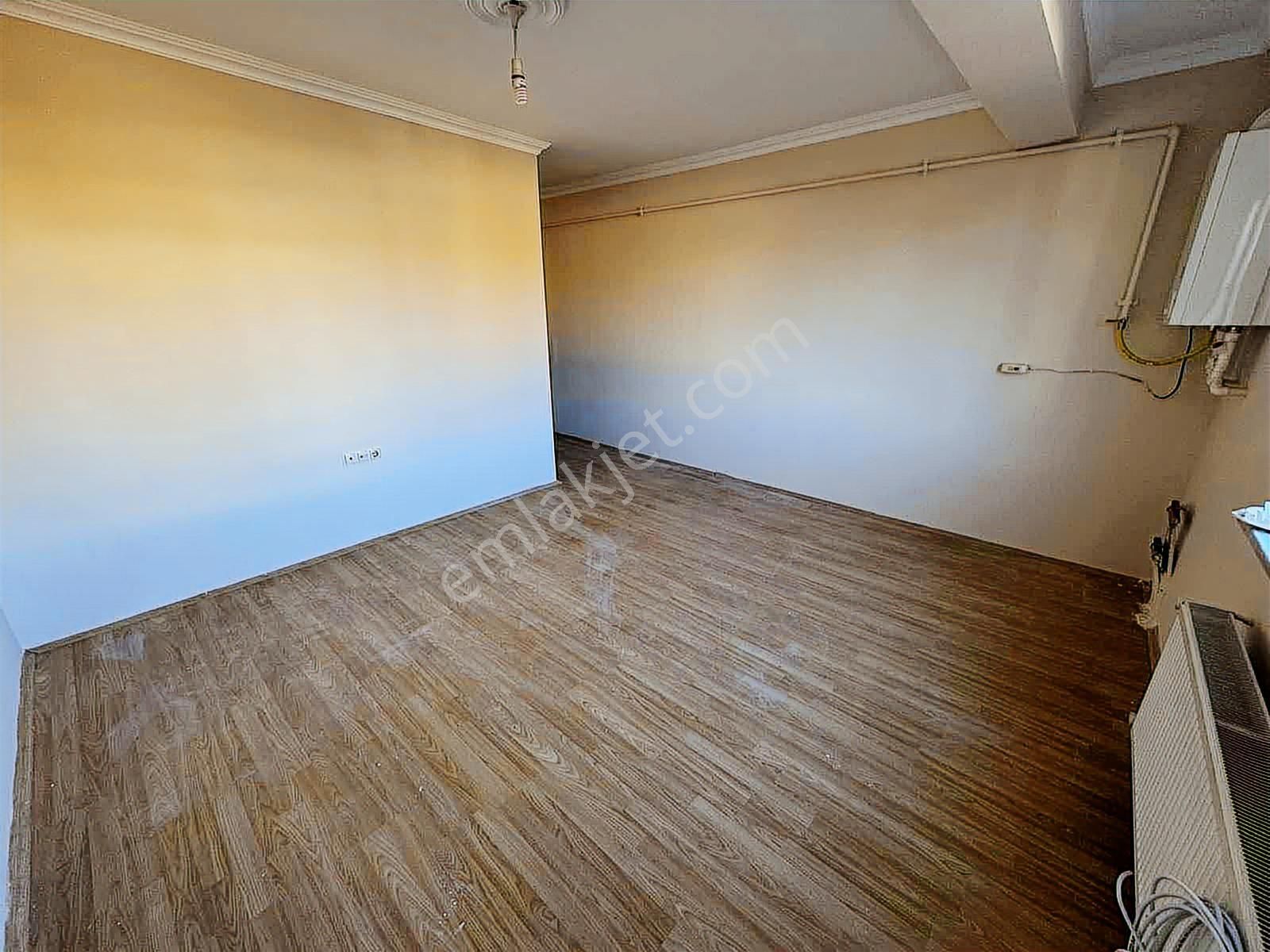 Sütlüce Mah. Eğitimciler Cad. Yanı Arakat Kiralık 1+1 Daire - Görsel 30