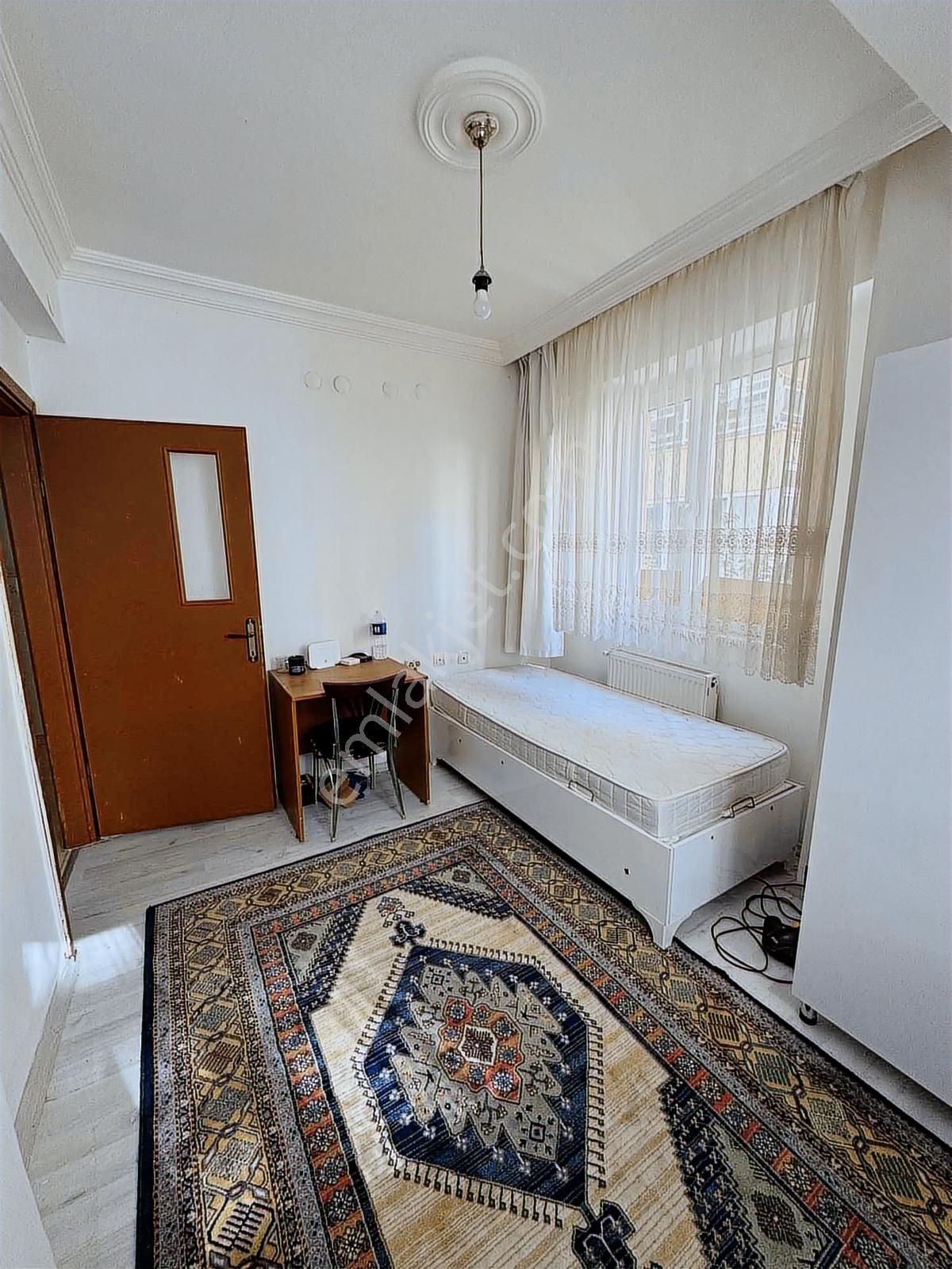 Bahçelievler Mh. Plevne Sk Üzerinde Balkonlu Kiralık 2+0 Daire - Görsel 10