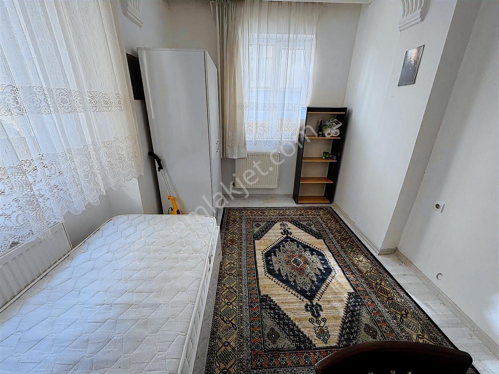 Bahçelievler Mh. Plevne Sk Üzerinde Balkonlu Kiralık 2+0 Daire - Görsel 12