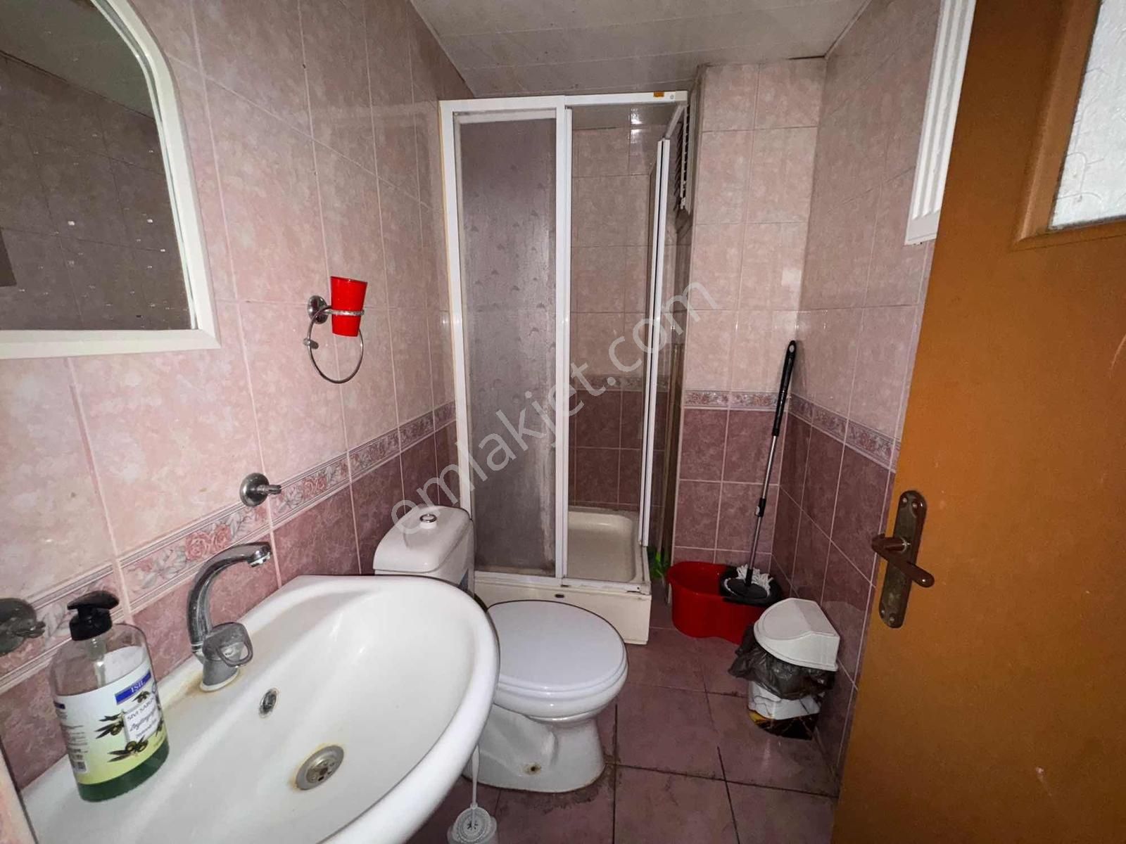 Bahçelievler Mh. Plevne Sk Üzerinde Balkonlu Kiralık 2+0 Daire - Görsel 27