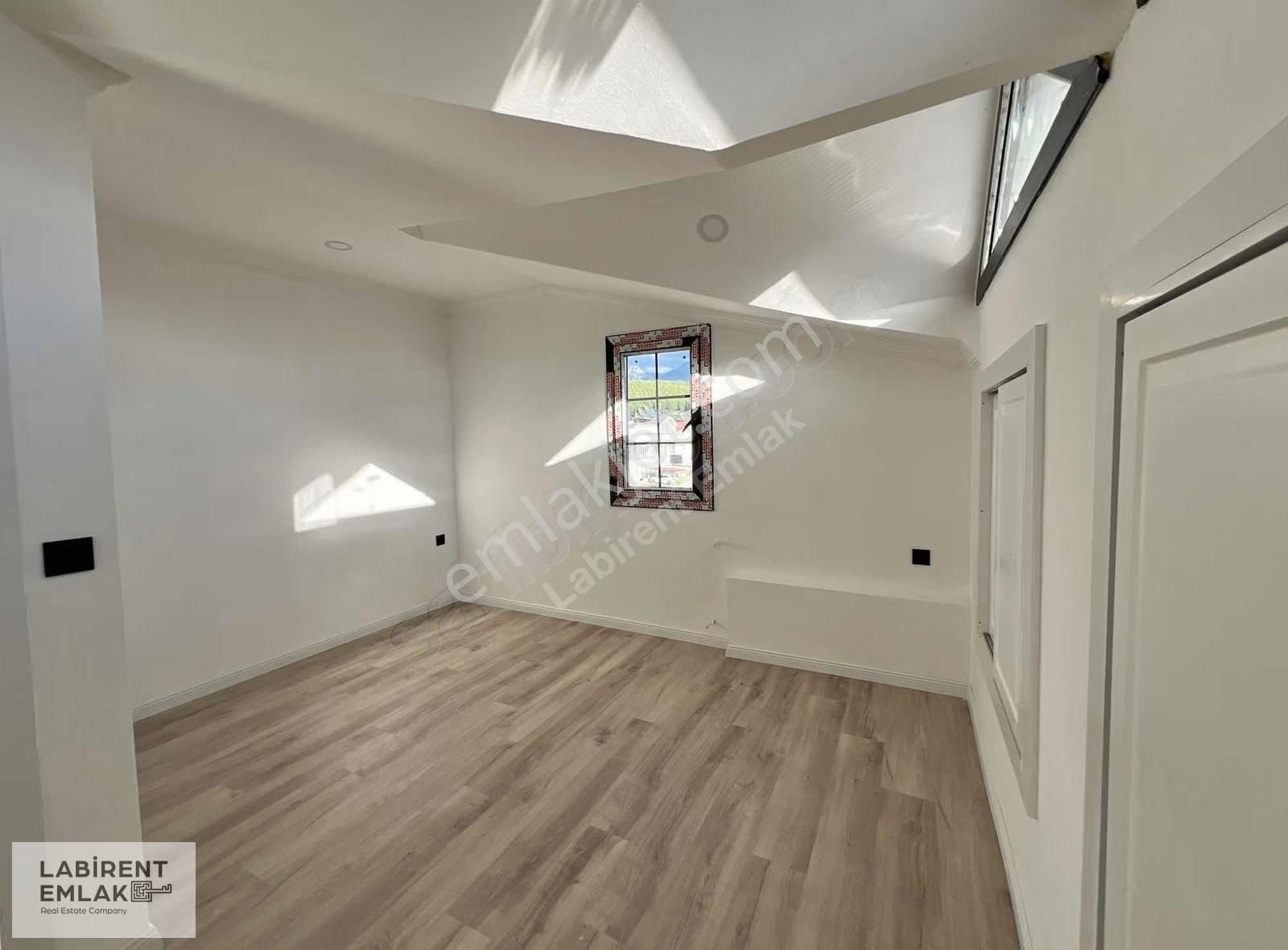 2+1 Kiralık Çatı Dubleks Y.havuzu Ç. Balkon Güneydoğu Cephe - Görsel 18
