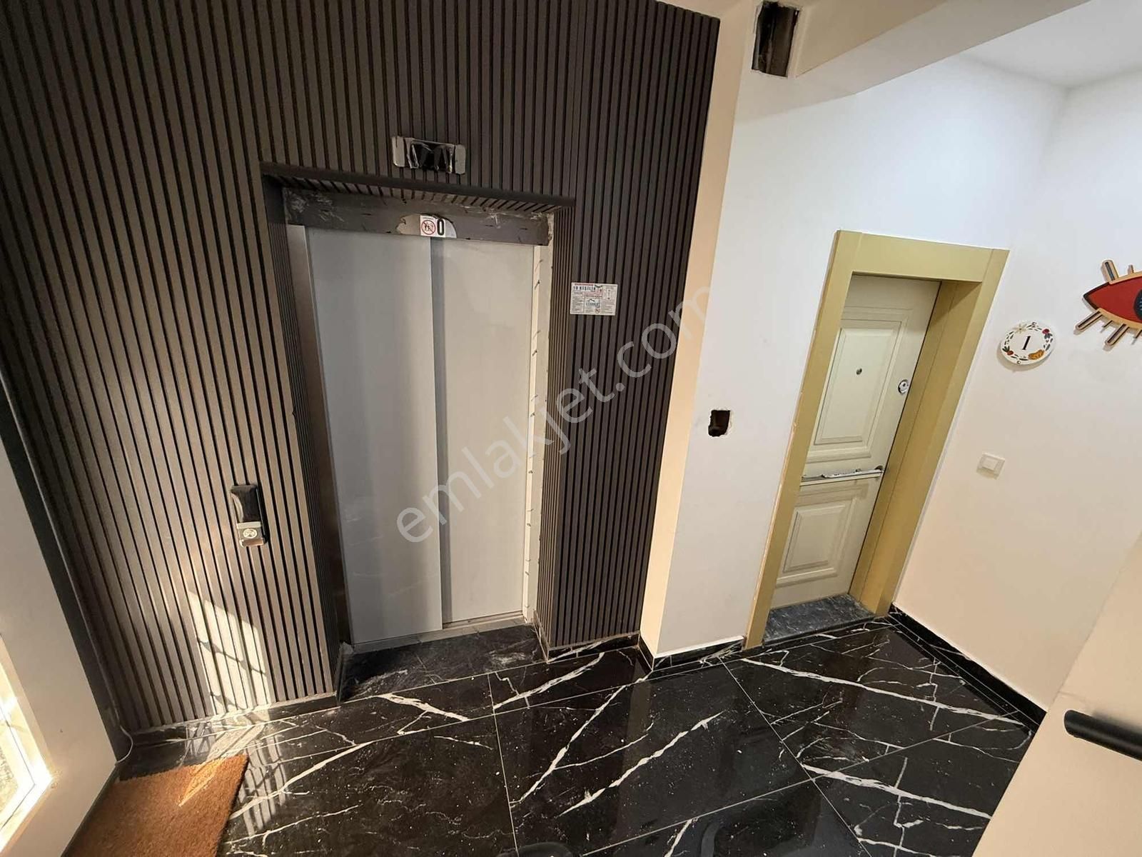 Kuşadası Davutlar Nezih Lokasyonda Satılık 1+1 Daire - Görsel 11