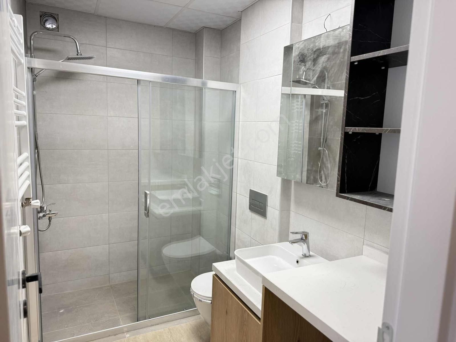 Kuşadası Davutlar Nezih Lokasyonda Satılık 1+1 Daire - Görsel 24