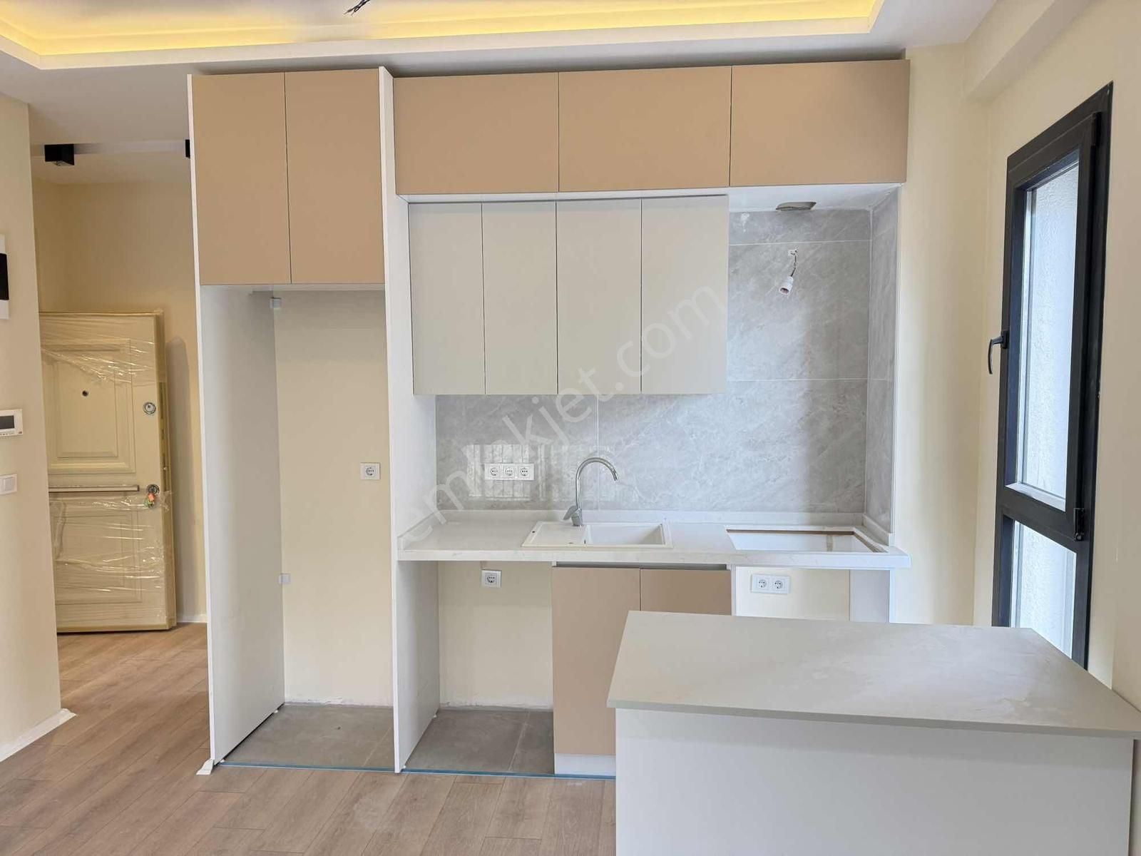 Kuşadası Davutlar Nezih Lokasyonda Satılık 1+1 Daire - Görsel 10