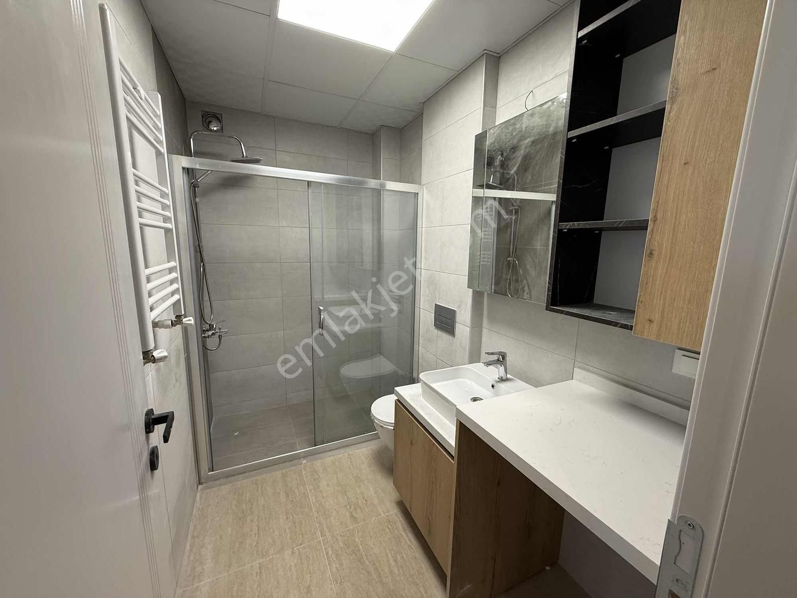 Kuşadası Davutlar Nezih Lokasyonda Satılık 1+1 Daire - Görsel 2