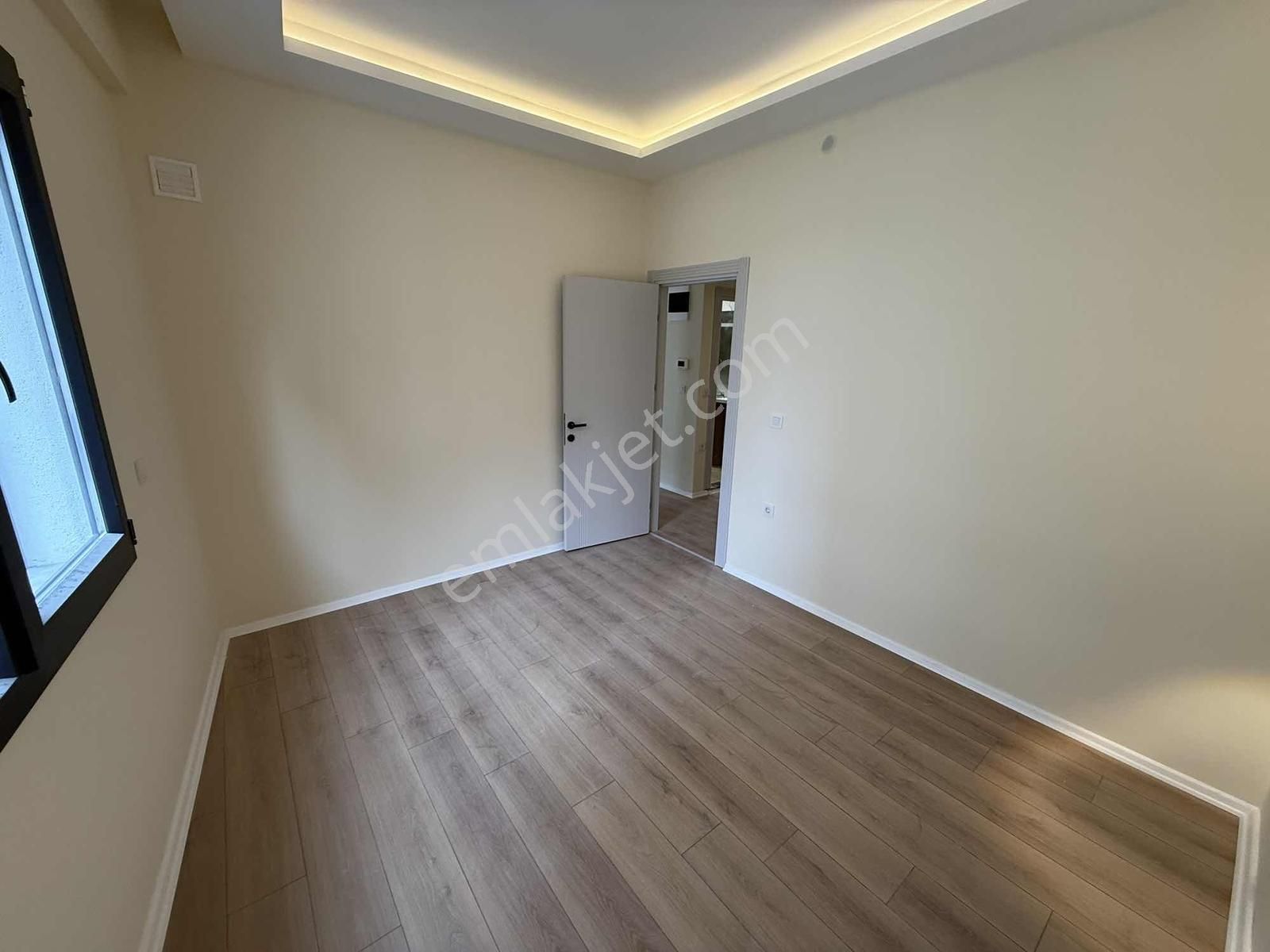 Kuşadası Davutlar Nezih Lokasyonda Satılık 1+1 Daire - Görsel 22