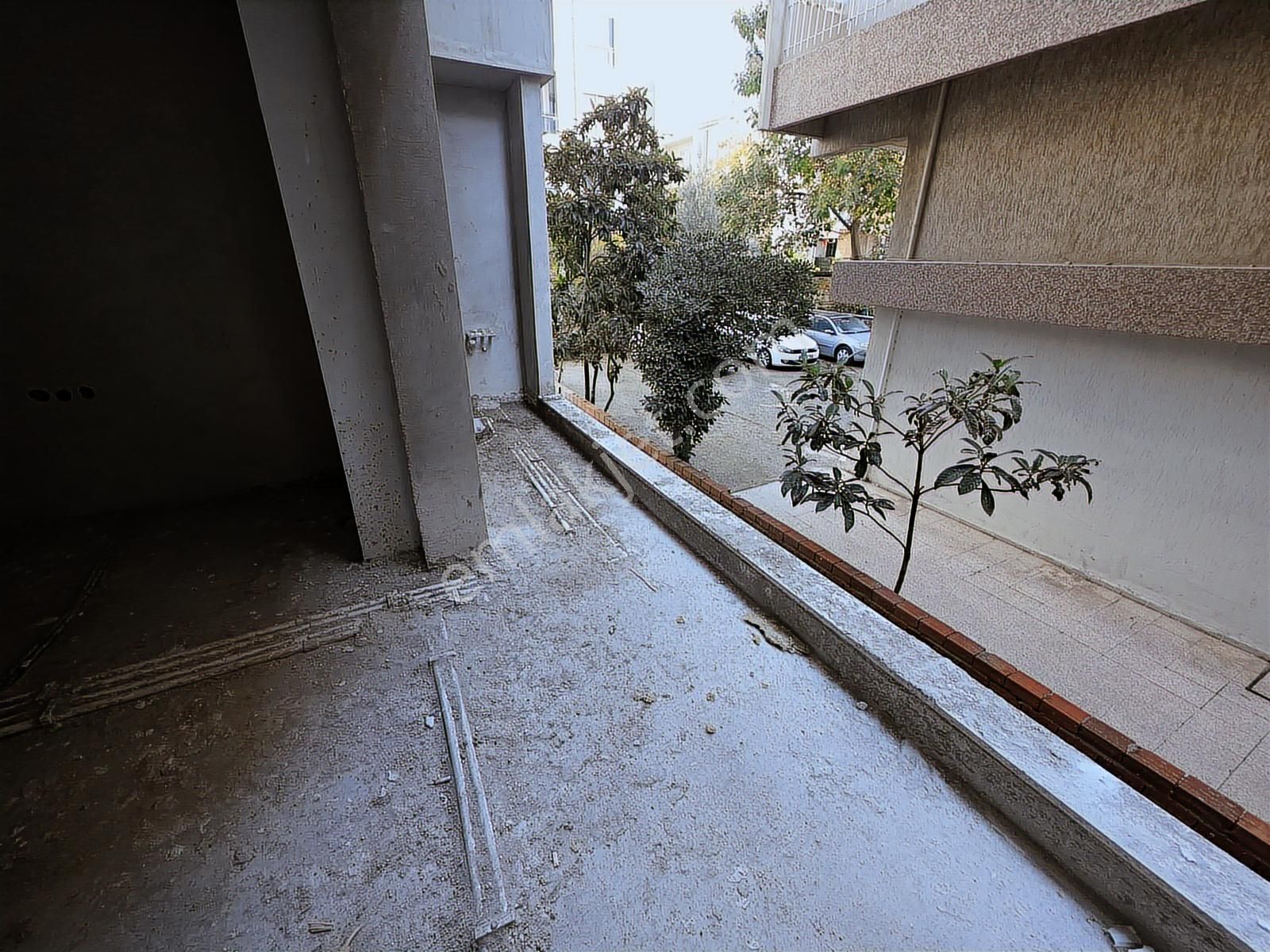 Karşıyaka Girne Bulvarı Yakını Sıfır 1+1 Daire G-35 - Görsel 2