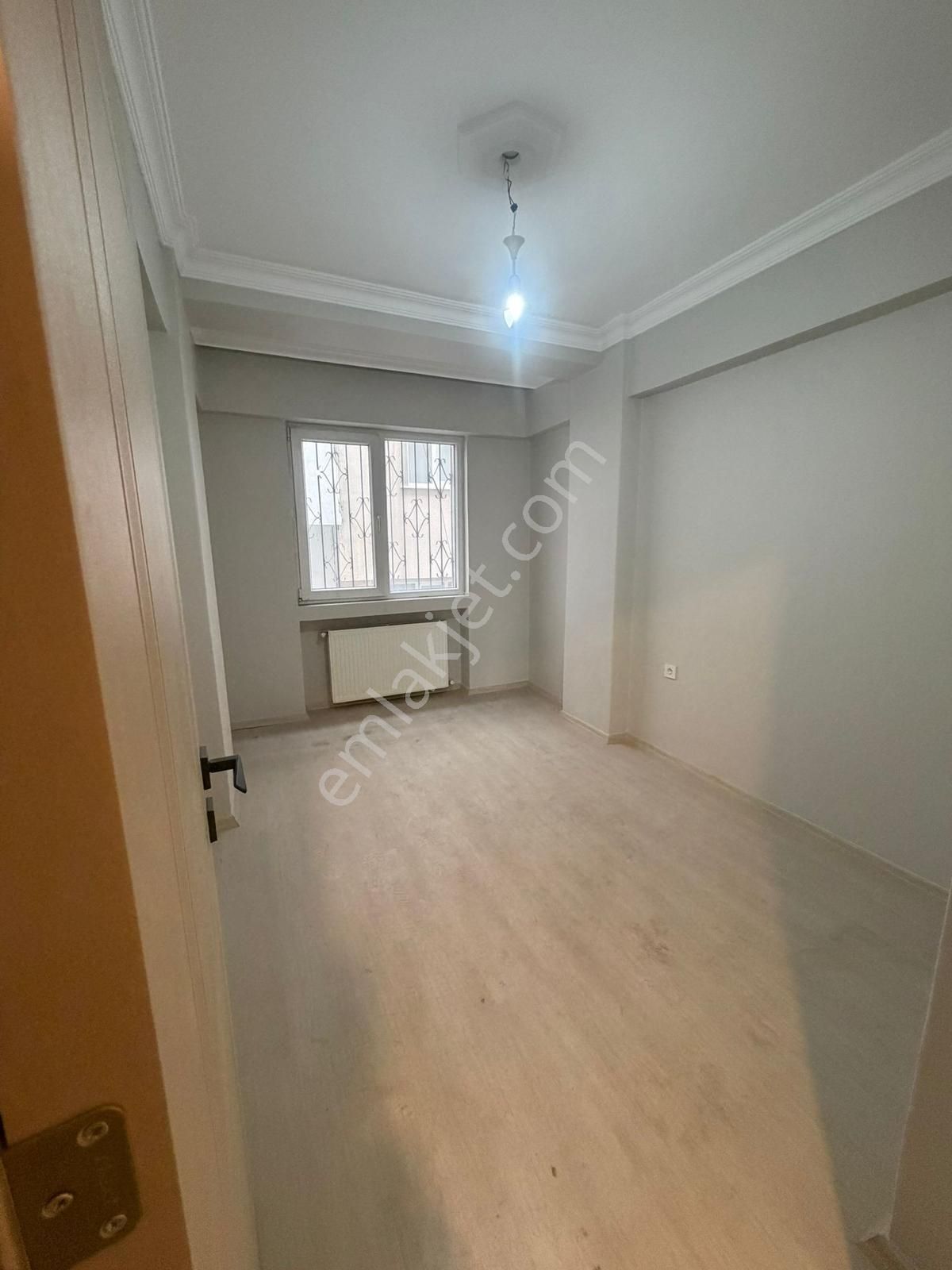 Güzelyurt Mahallesi Metrobüse Yakın Cadde Üzeri 2+1 Kiralık - Görsel 7