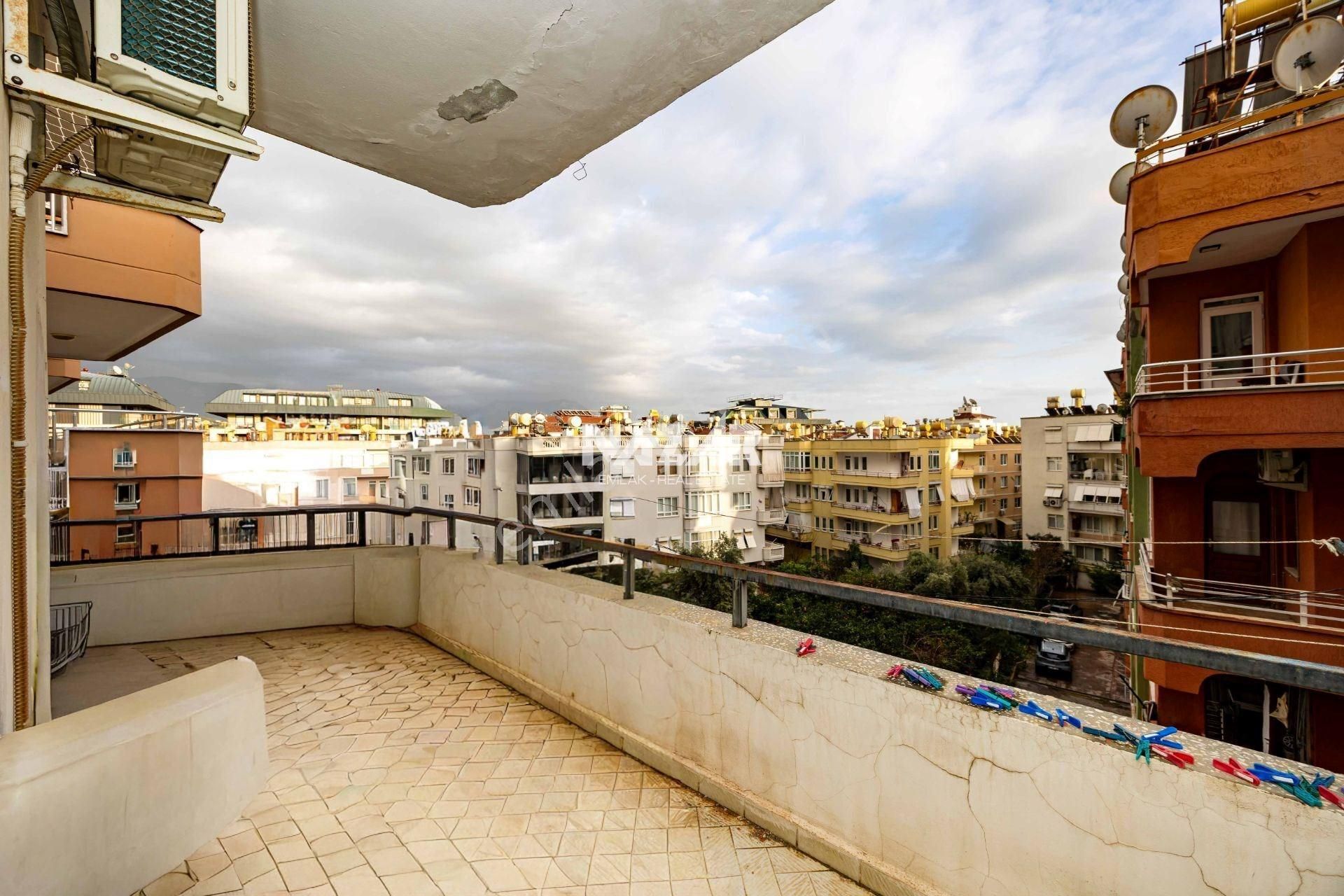 Alanya Merkez Güllerpınarı’nda Satılık 2+1 Geniş Daire - Görsel 20