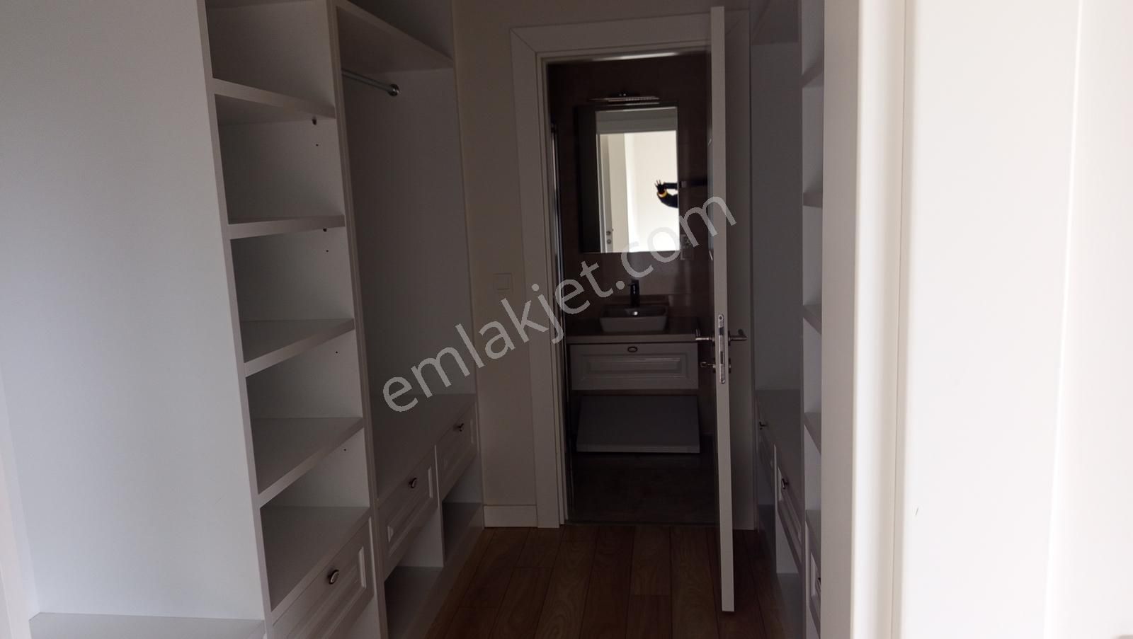 Vitrin Sitesinde 3+1 Arakat 150m2 Havuz Cephe Daire - Görsel 4