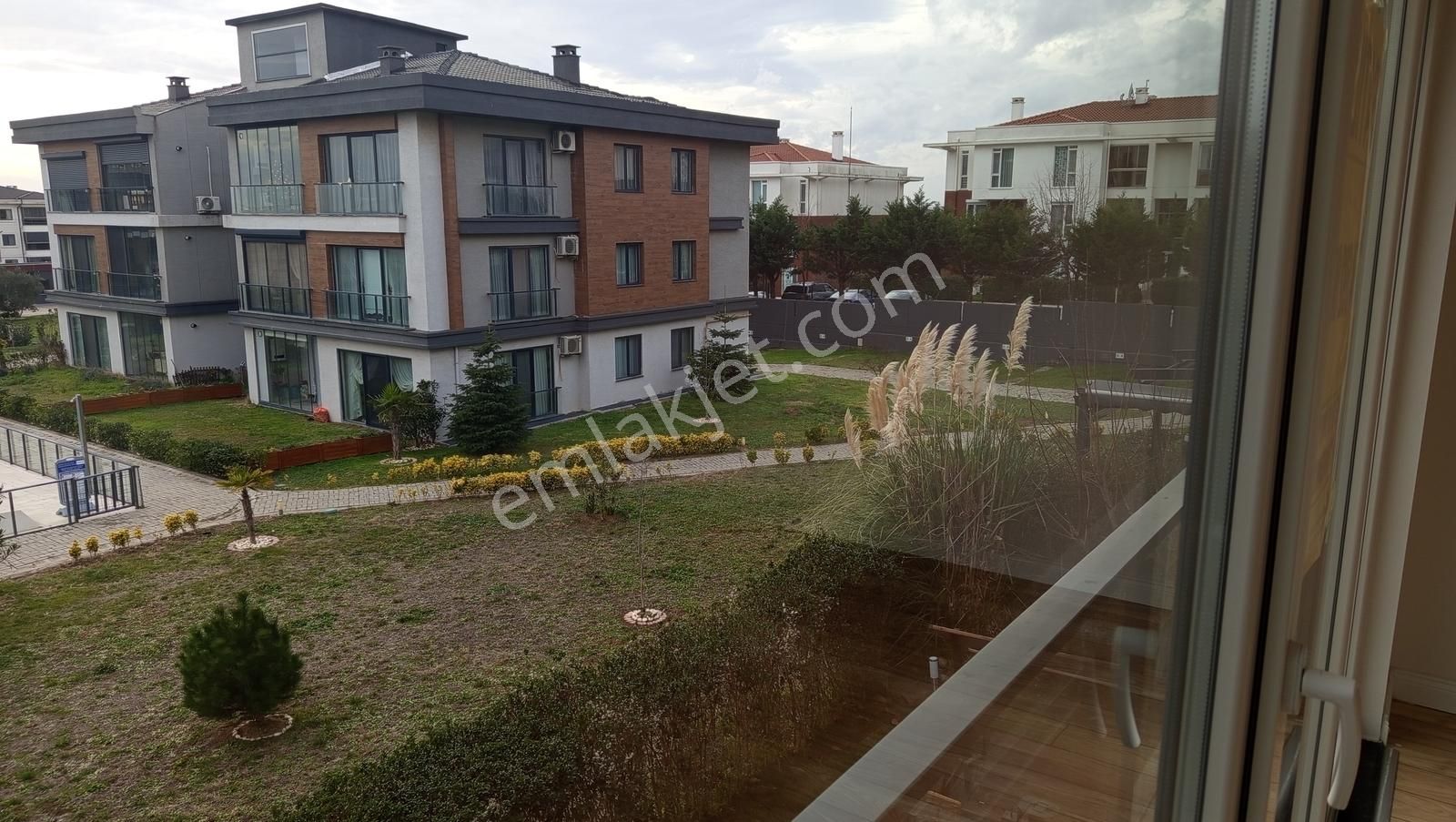 Vitrin Sitesinde 3+1 Arakat 150m2 Havuz Cephe Daire - Görsel 6