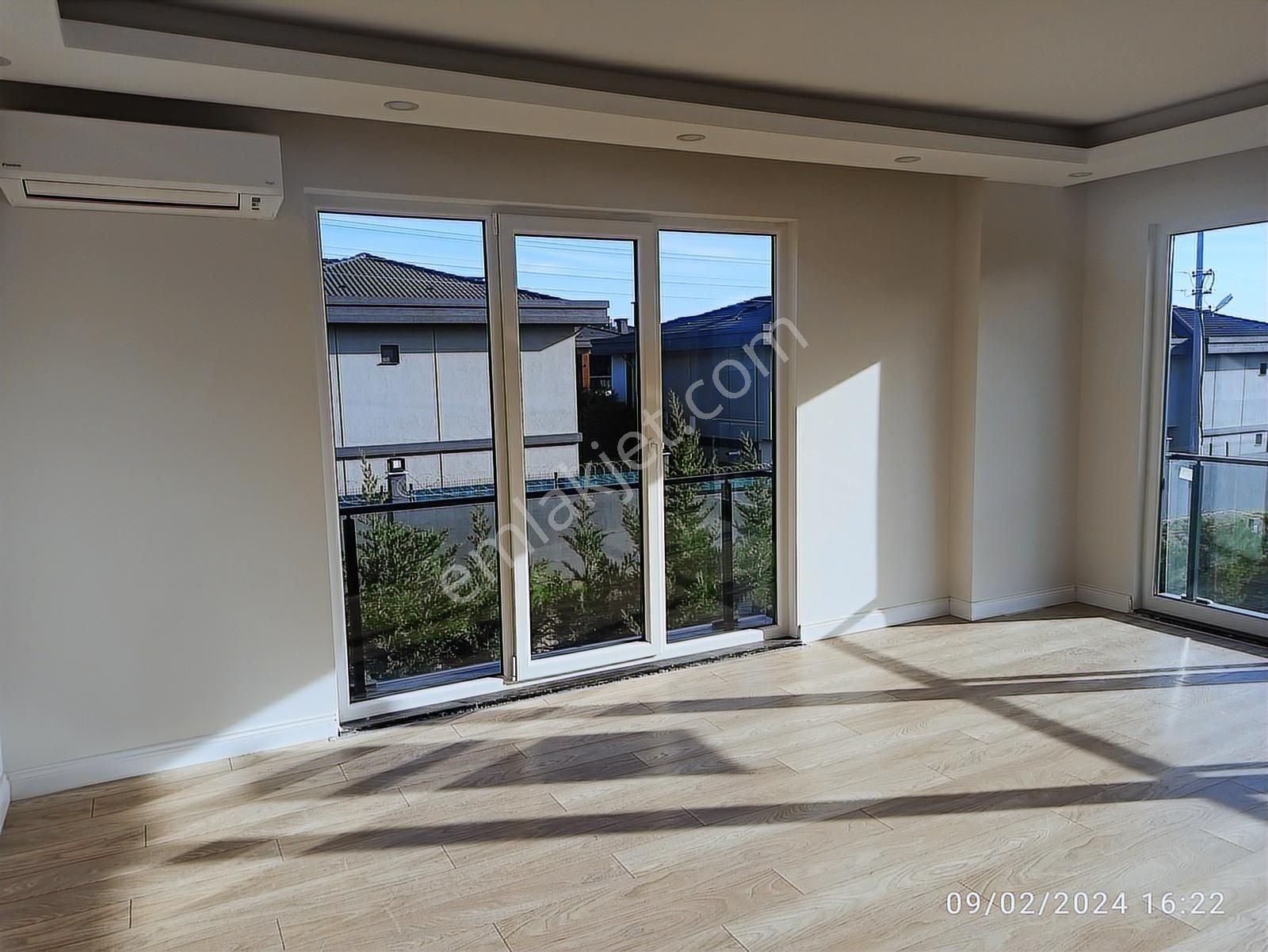 Vitrin Sitesinde 3+1 Arakat 150m2 Havuz Cephe Daire - Görsel 29