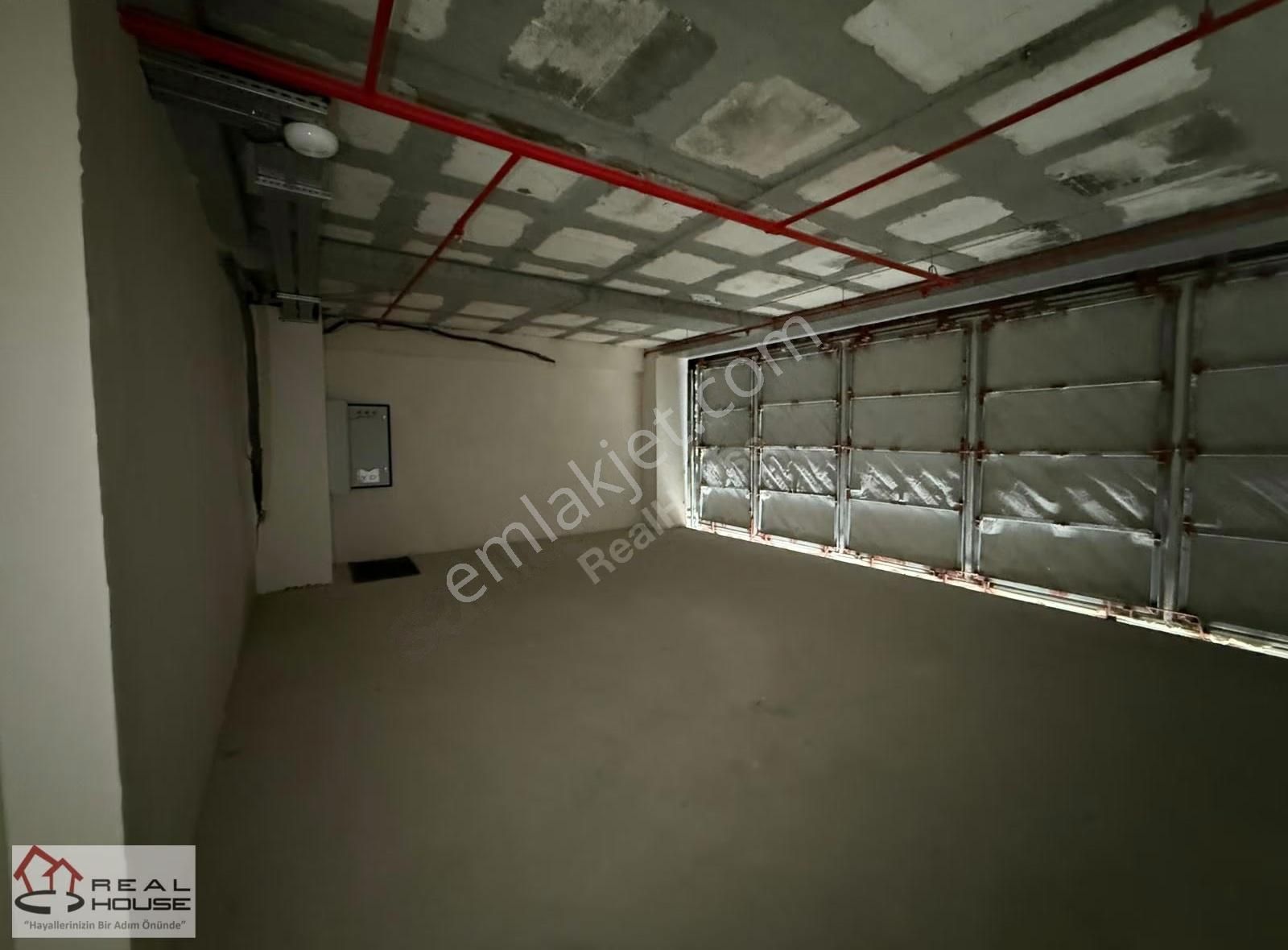 Real House / Ticaretin Merkezinde Kiralık Mağaza Dükkan - Görsel 11