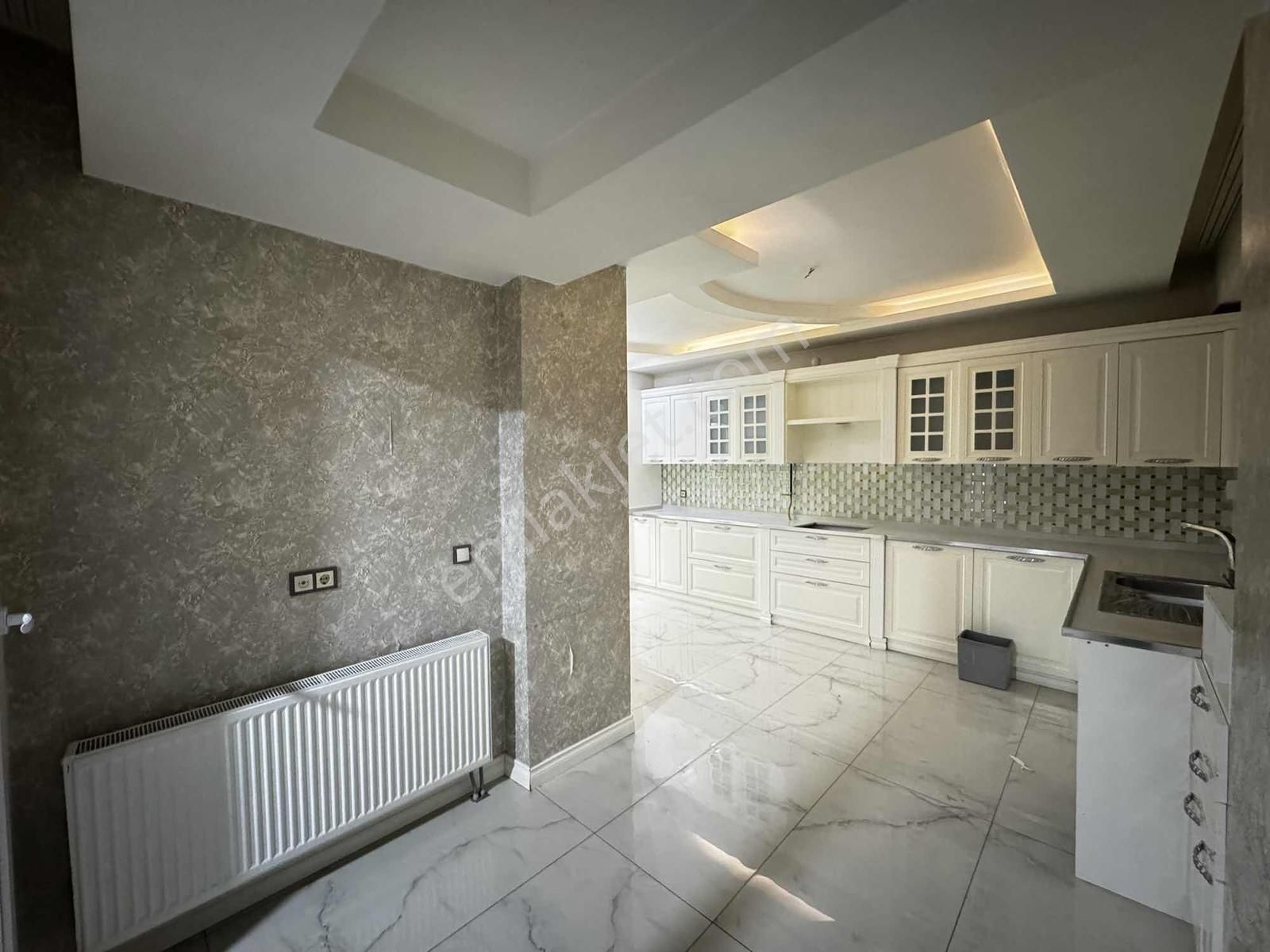 Winstona Yakın Kiralık 4,5+1 Daire - Görsel 9