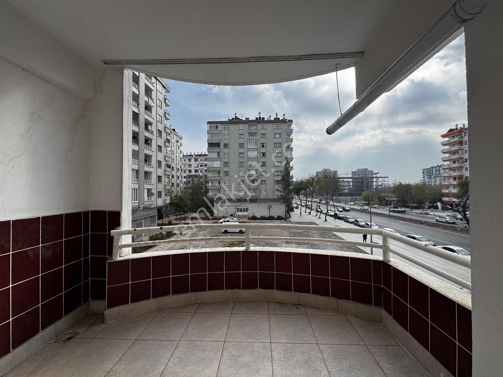 Güneş Gayrimenkul Den Satılık Daire Yenıyol - Görsel 3
