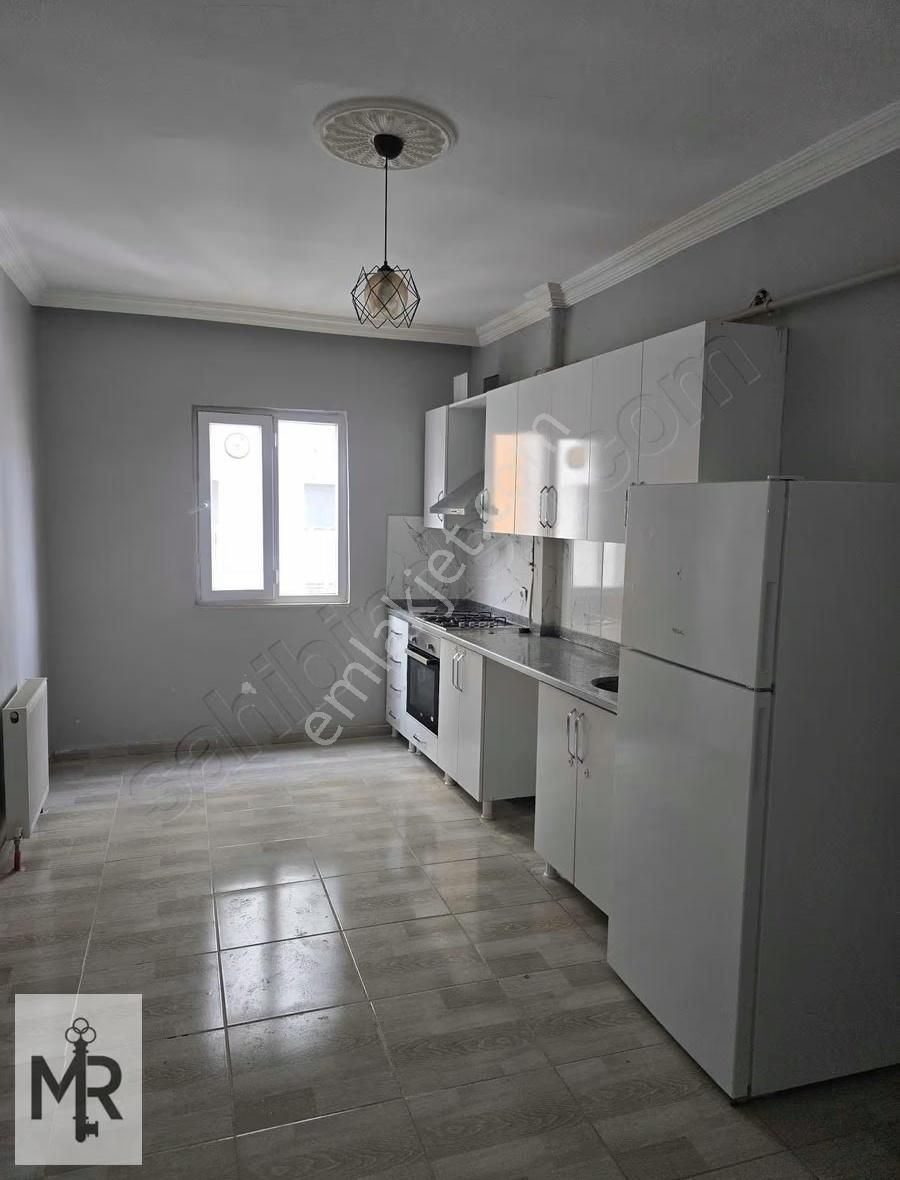 Mr Acabey Emlak'tan Sosyal Blmler Yanı Satılık 3+1 Arakat Daire