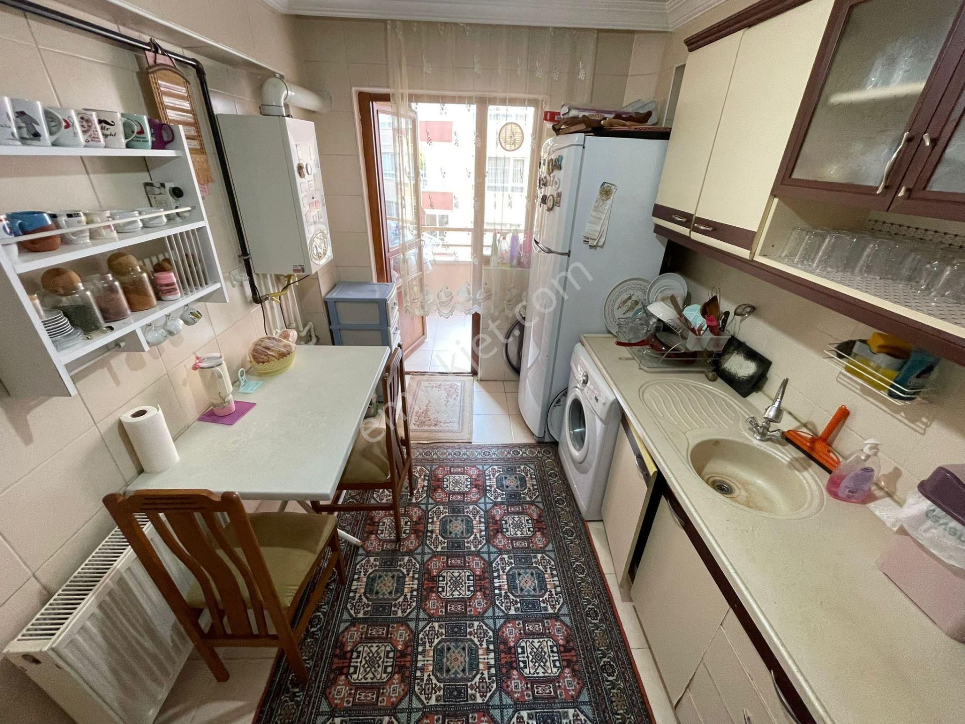 Özlem Caddesi Paraleli Arakatta Asansörlü 3+1 Daire - Görsel 5